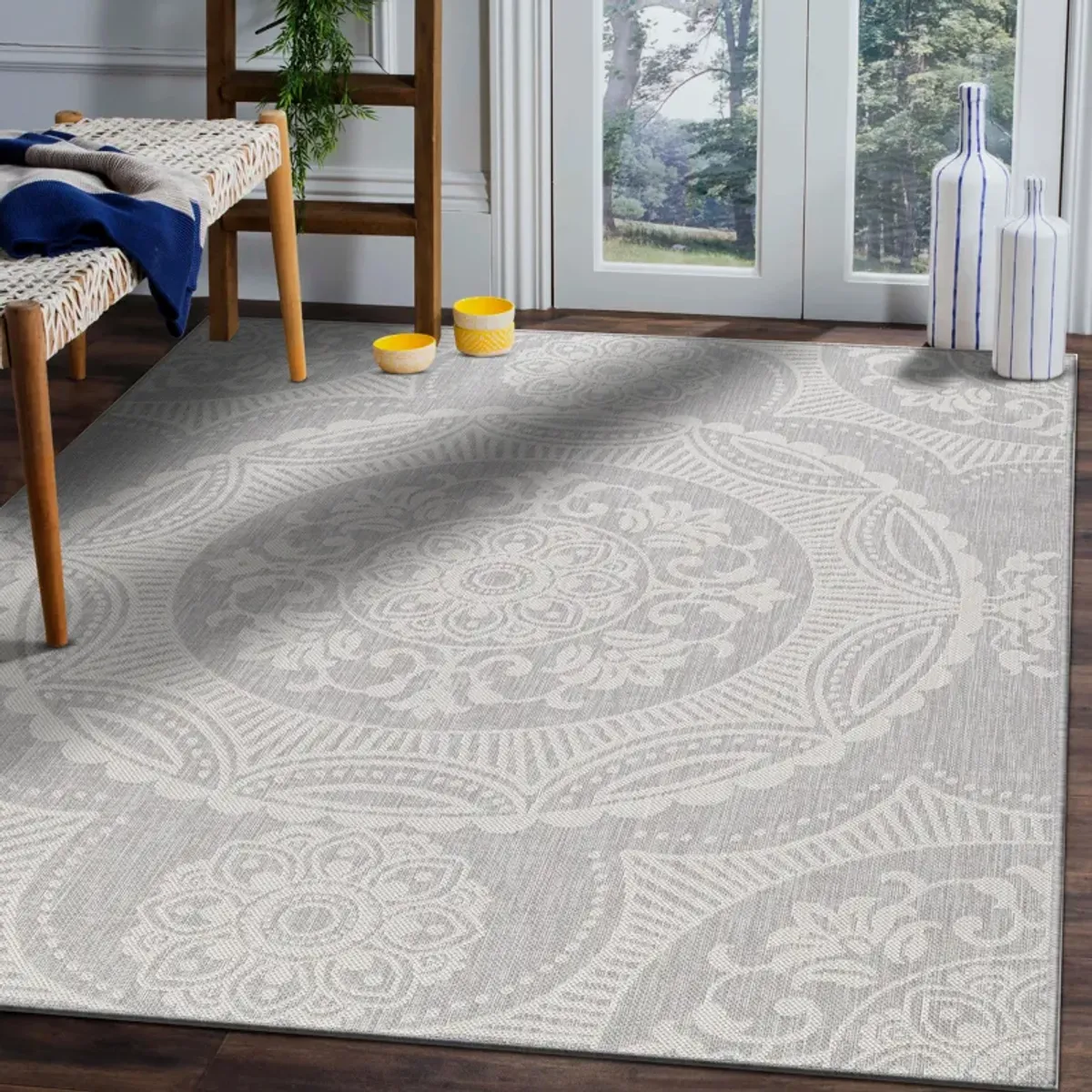 Waikiki Medallion Indoor/Outdoor Area Rug