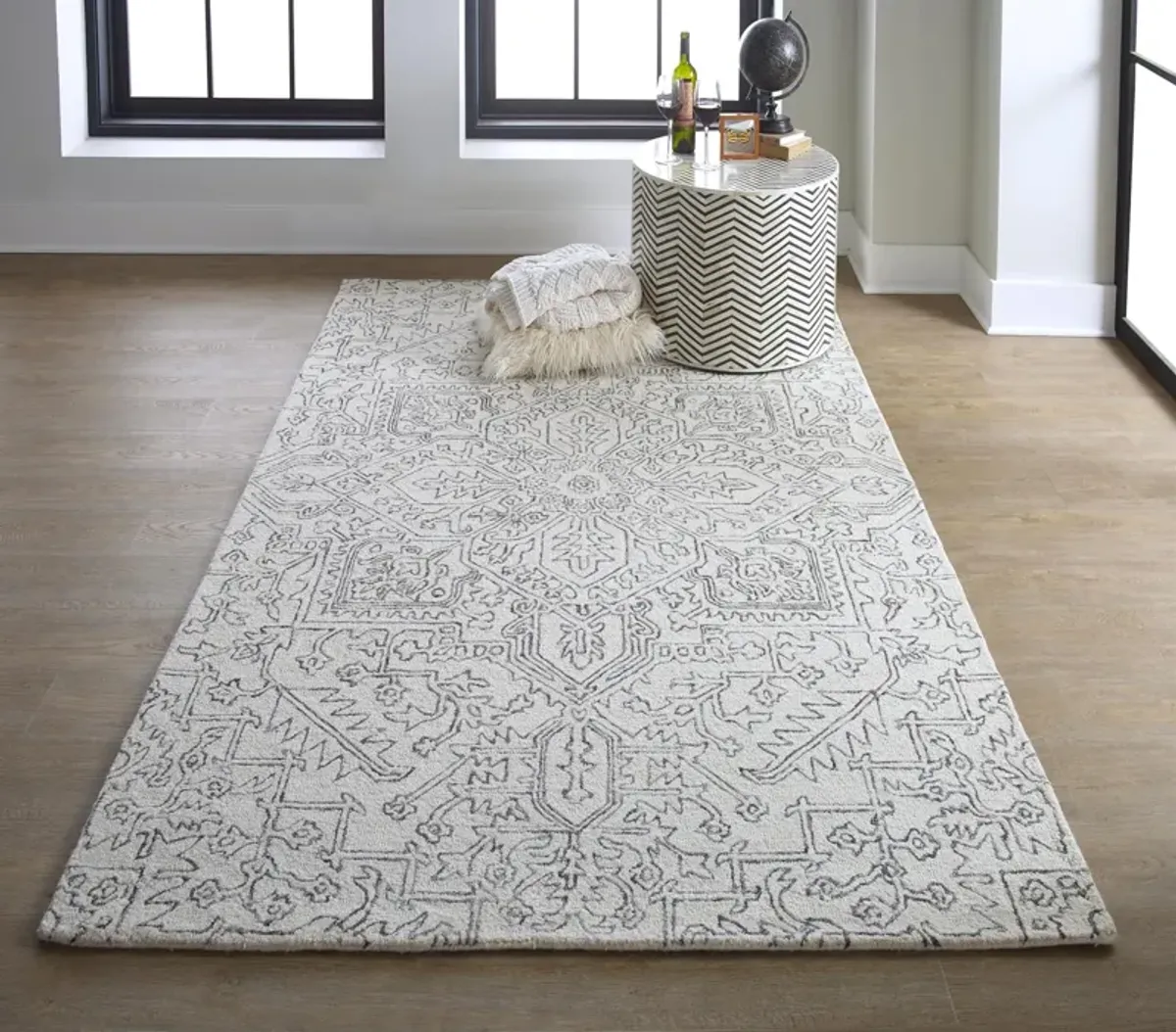 Belfort 8778F White/Gray 5' x 8' Rug