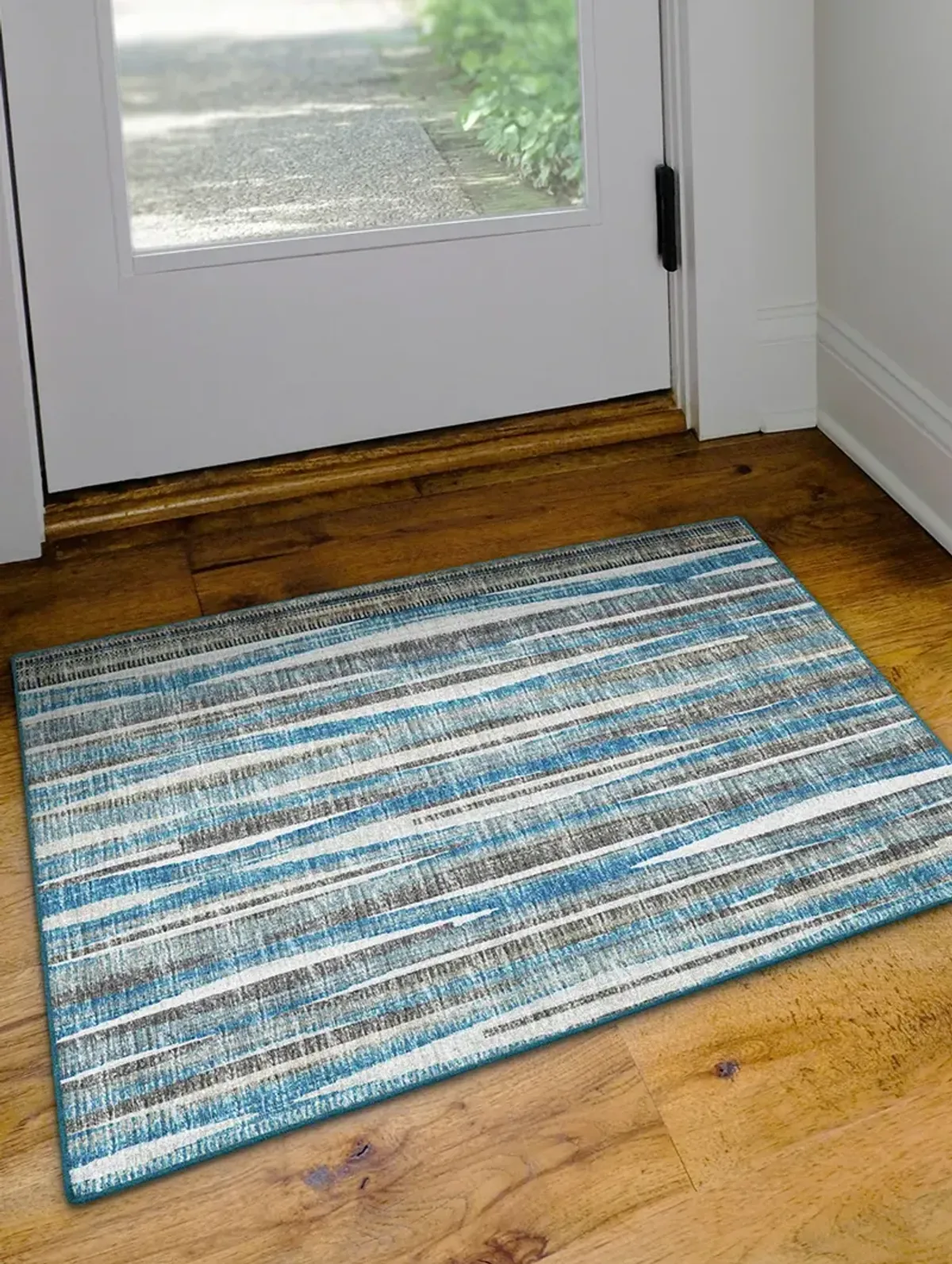 Amador AA1 Sky 2' x 3' Rug