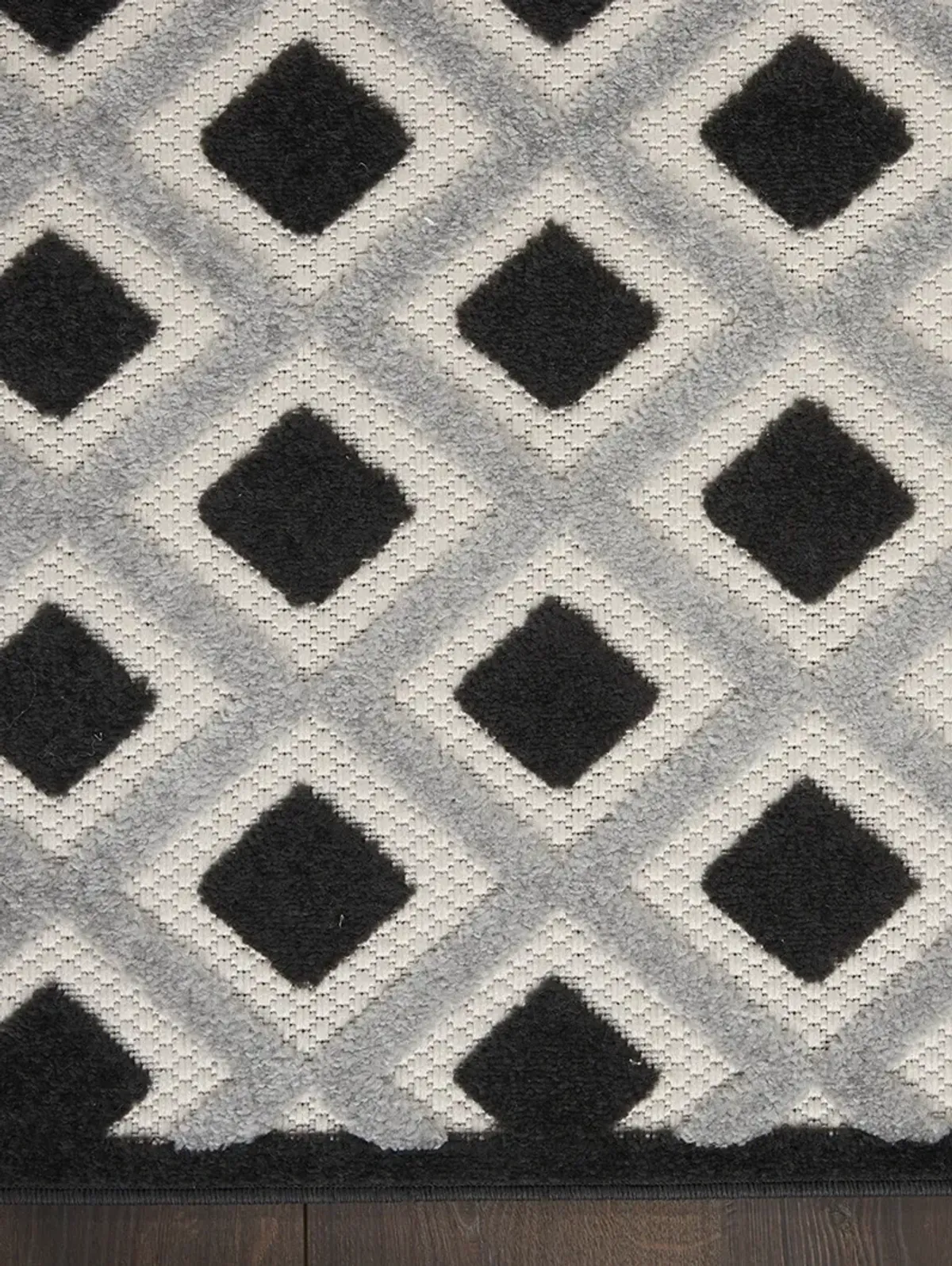 Aloha ALH26 Black/White 2'3" x 12' Rug