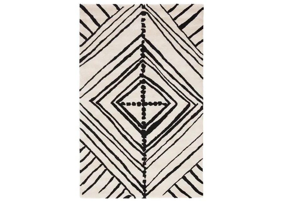 Etho By Nikki Chu Gemma White 8' x 10' Rug