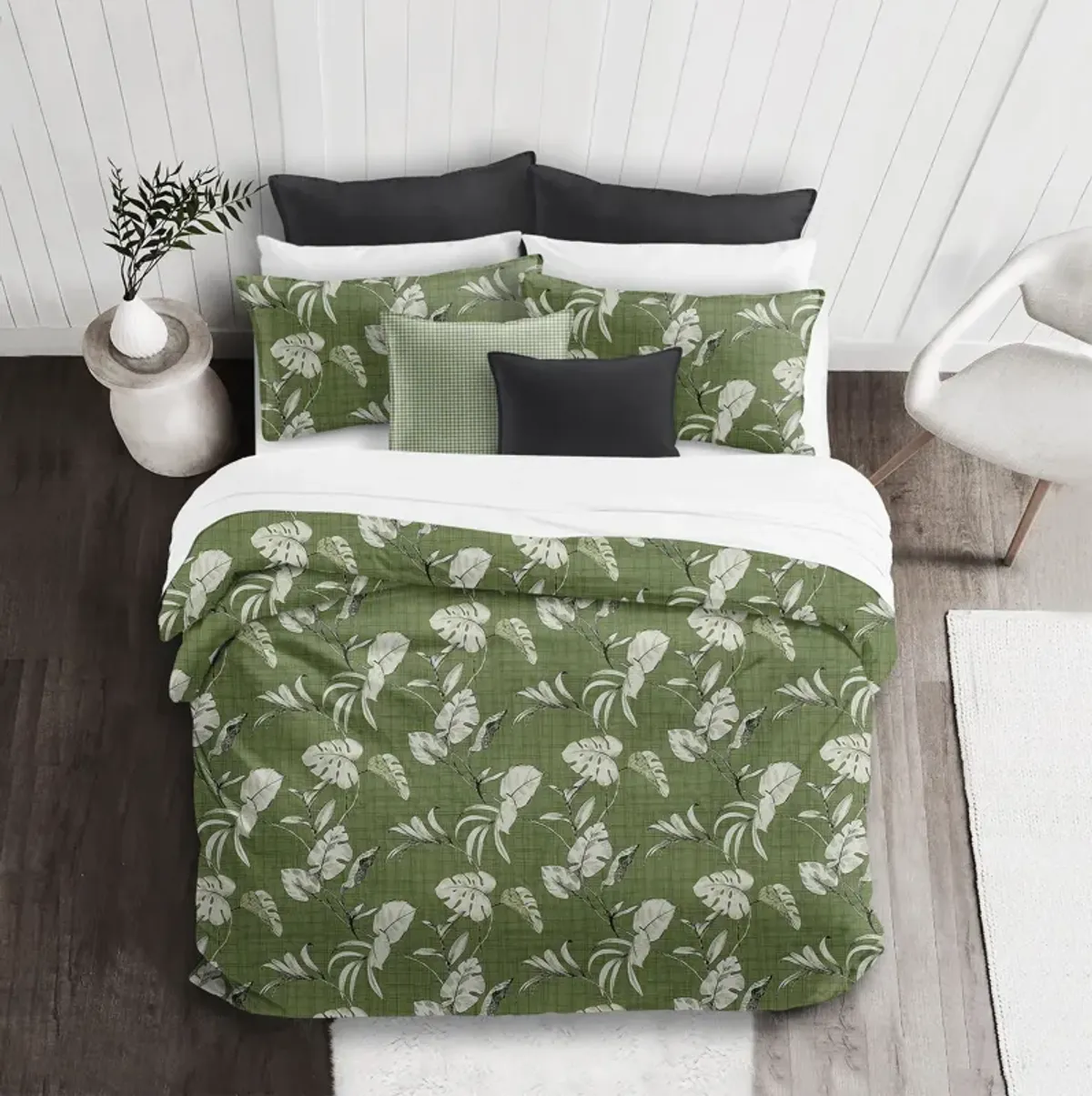 6ix Tailors Fine Linens Tropez Green Coverlet Set