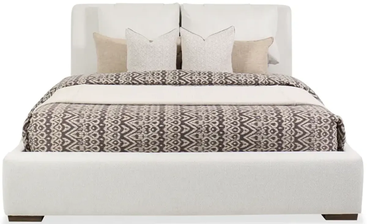 Stockyard California King Upholstered Bed