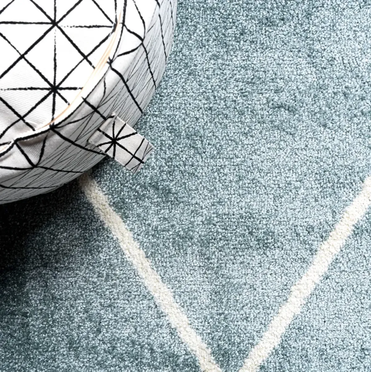 Cole Minimalist Diamond Trellis Area Rug