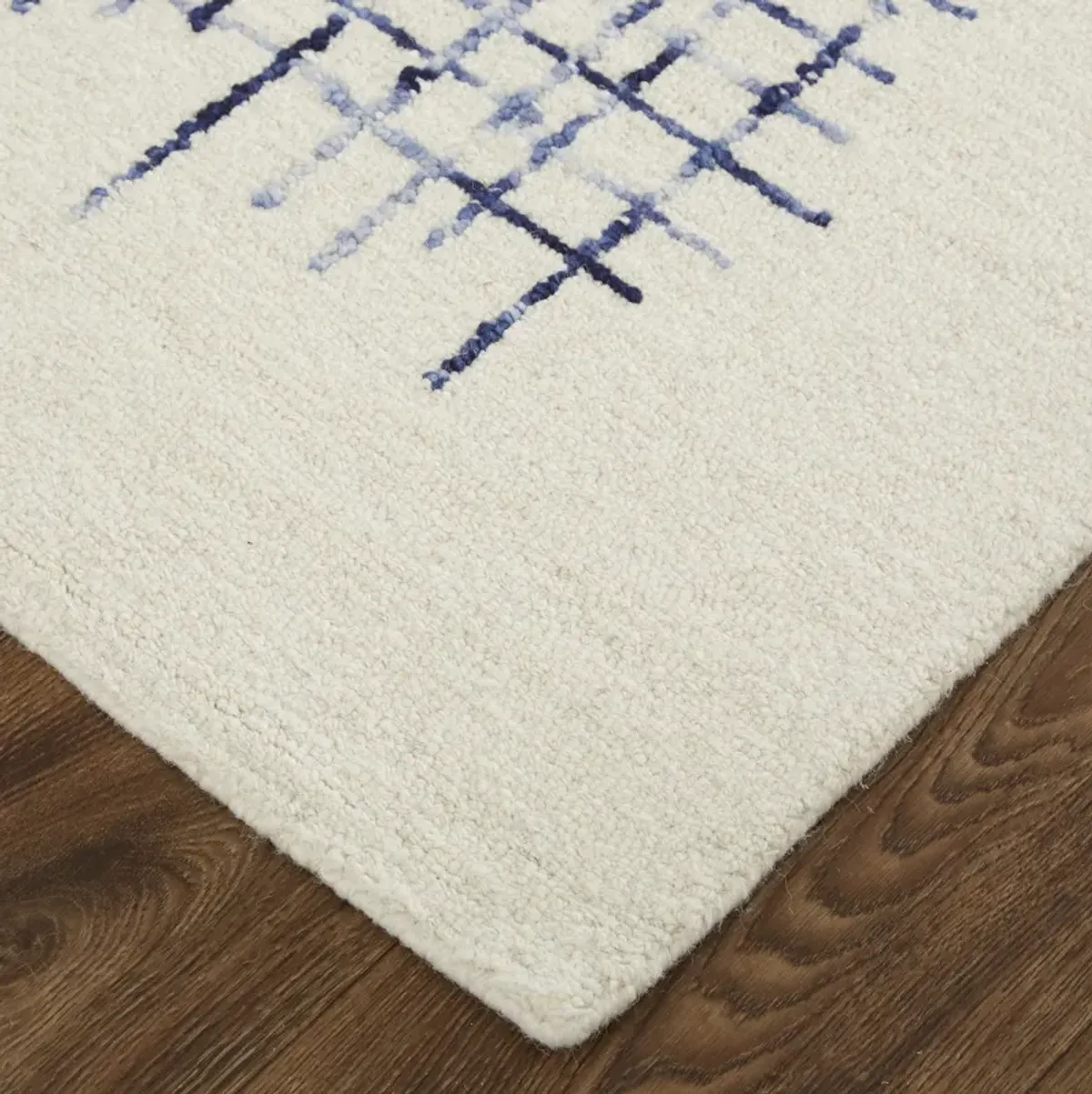 Maddox 8630F Ivory/Blue 2' x 3' Rug