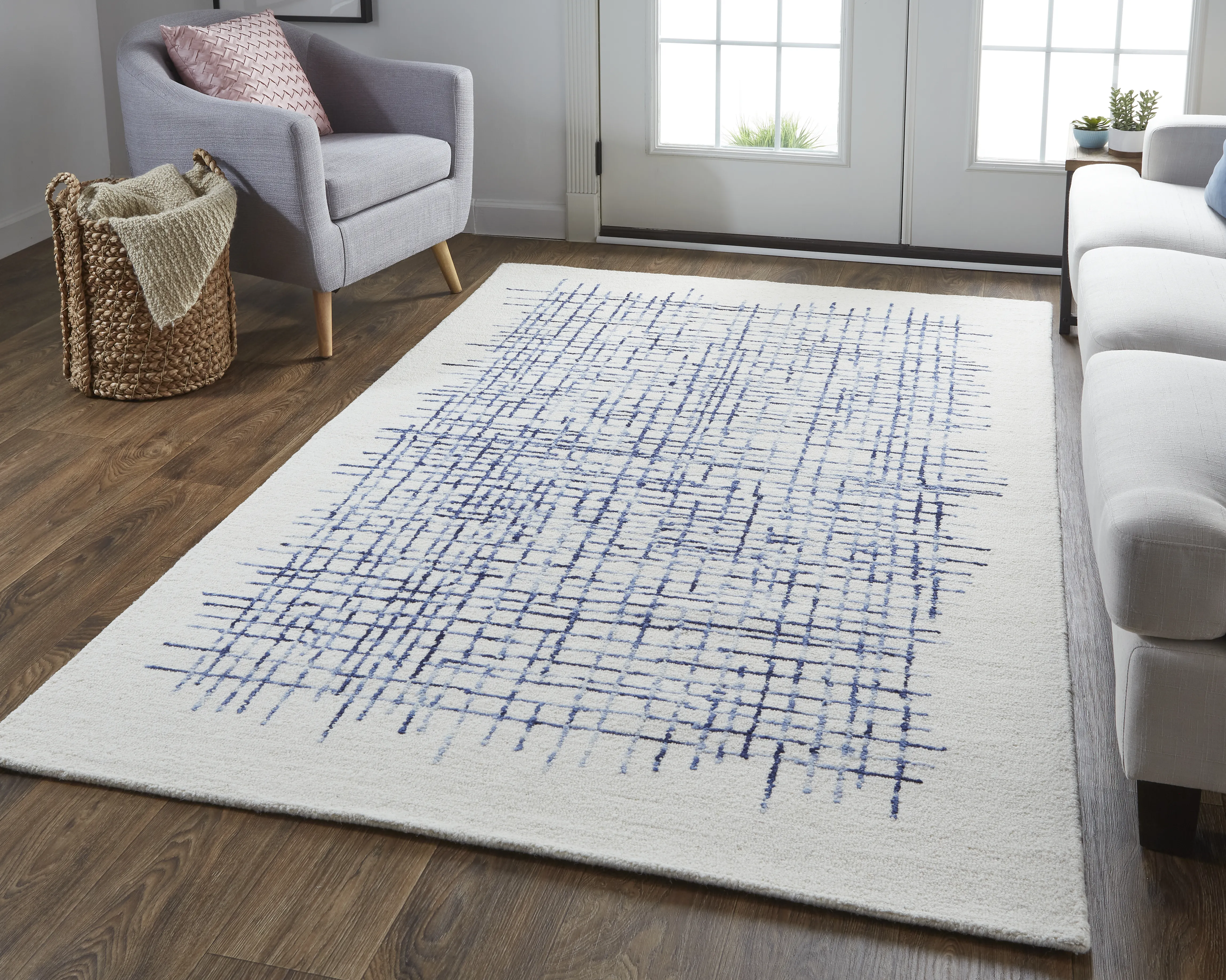 Maddox 8630F Ivory/Blue 2' x 3' Rug