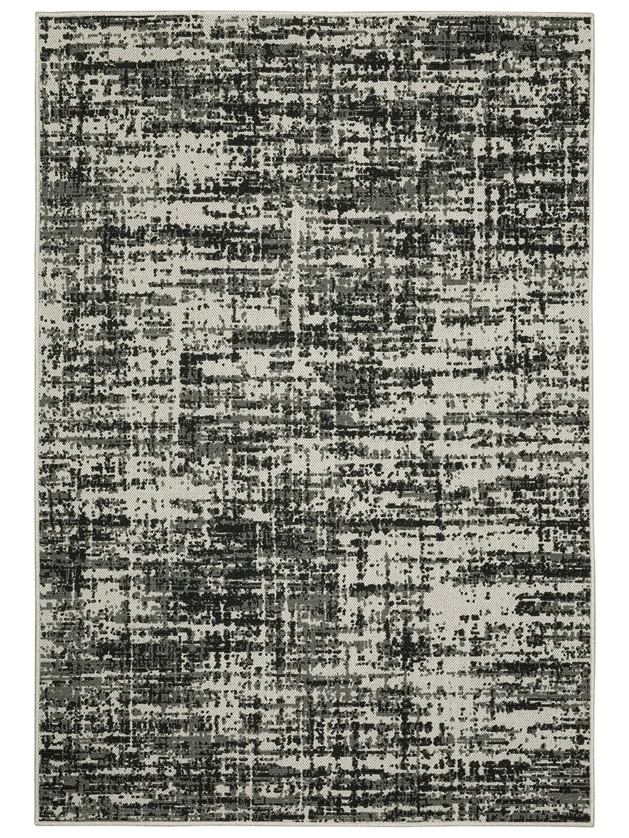 Torrey 5'3" x 7'3" Black Rug