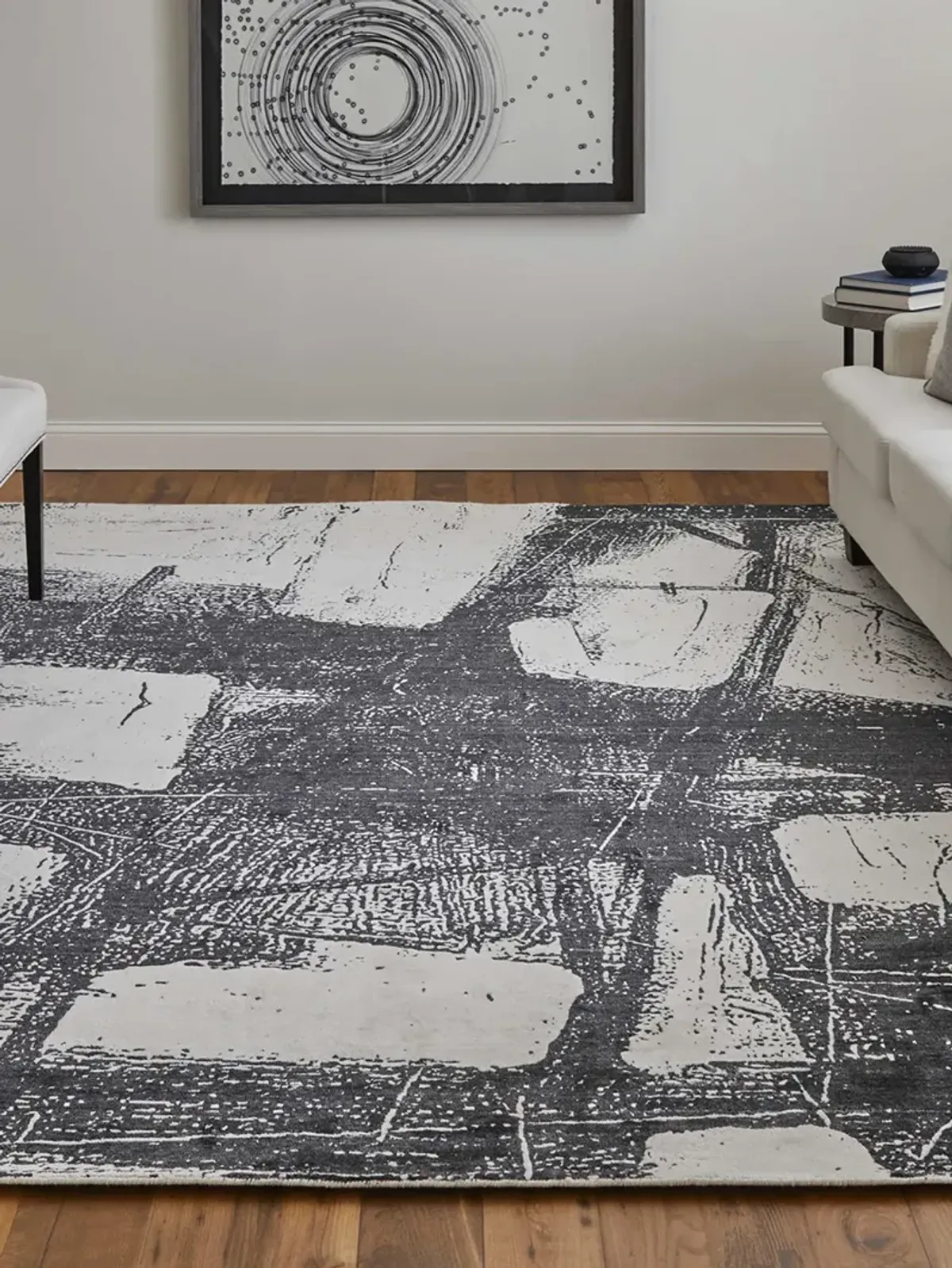 Coda 8927F 9' x 12' Black/White Rug