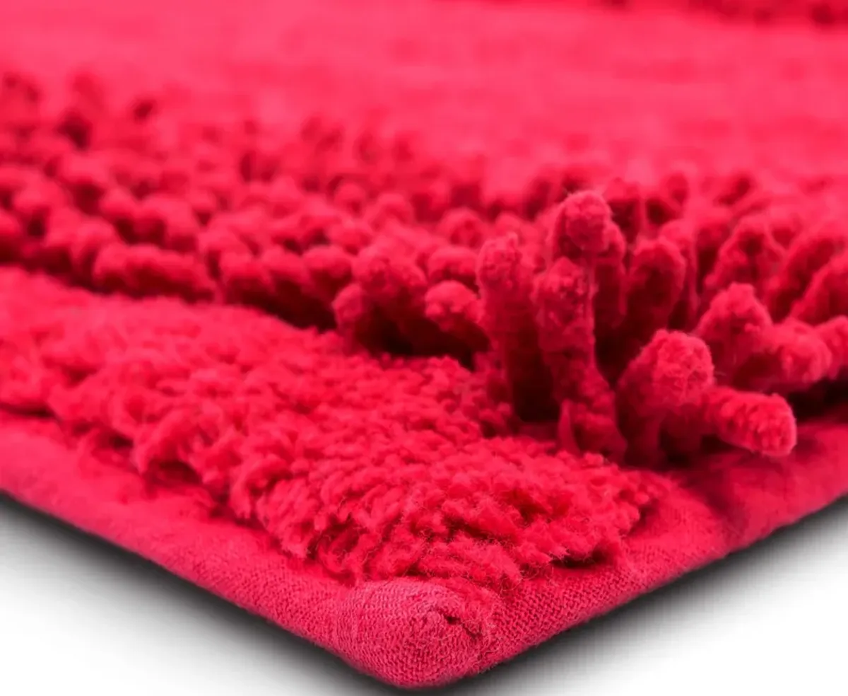 Composition Fiesta Fuschia 1' 9" x 2' 10" Bath Mat