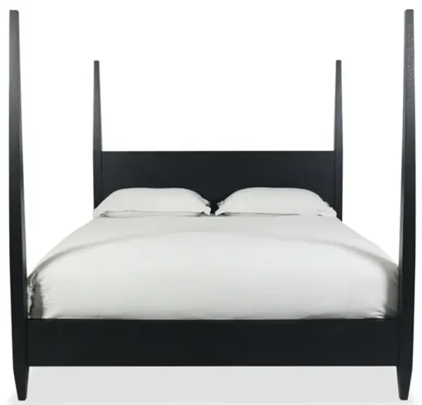 Traditions Queen Poster Bed