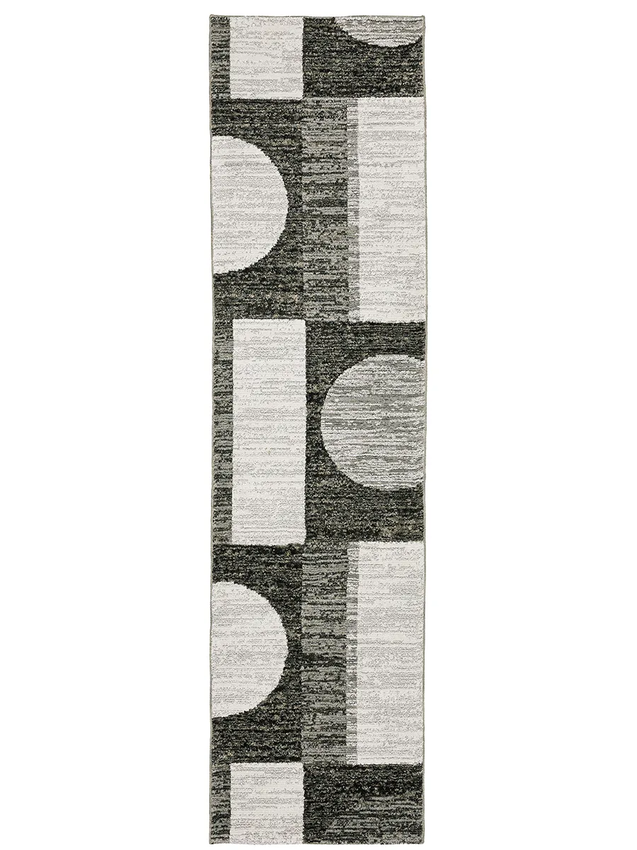 Strada 2'3" x 8' Charcoal Rug