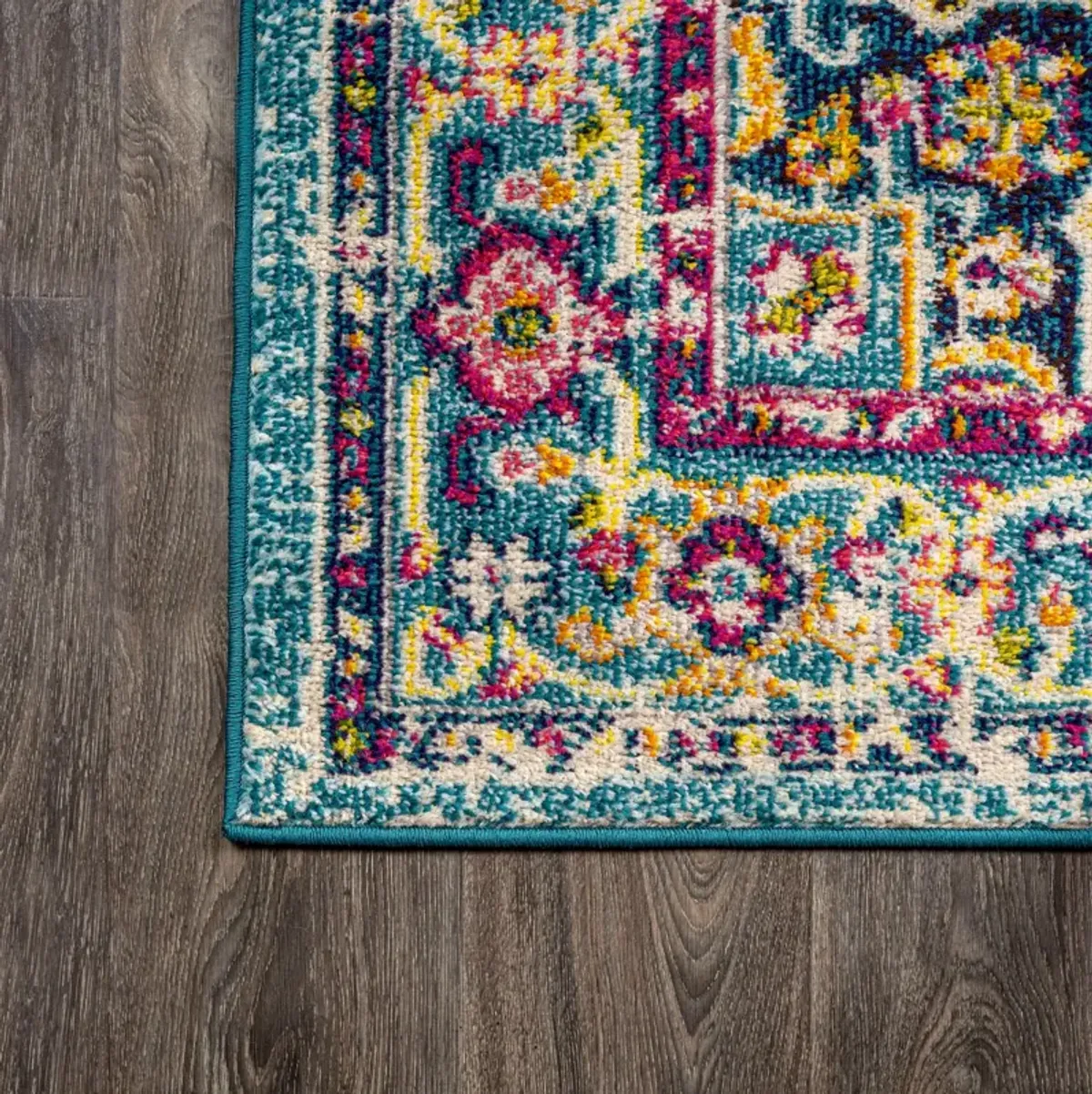 Brooklyn Geometric Medallion Area Rug