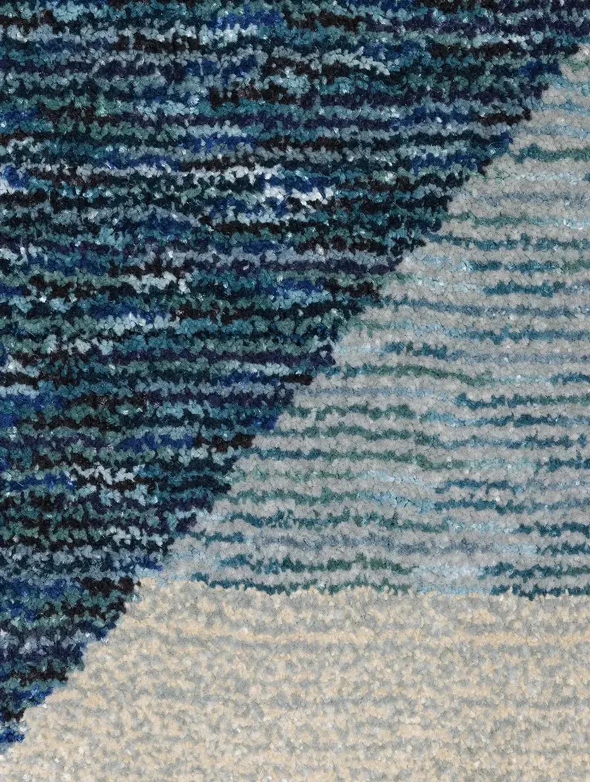 Strada 6'7" x 9'6" Blue Rug