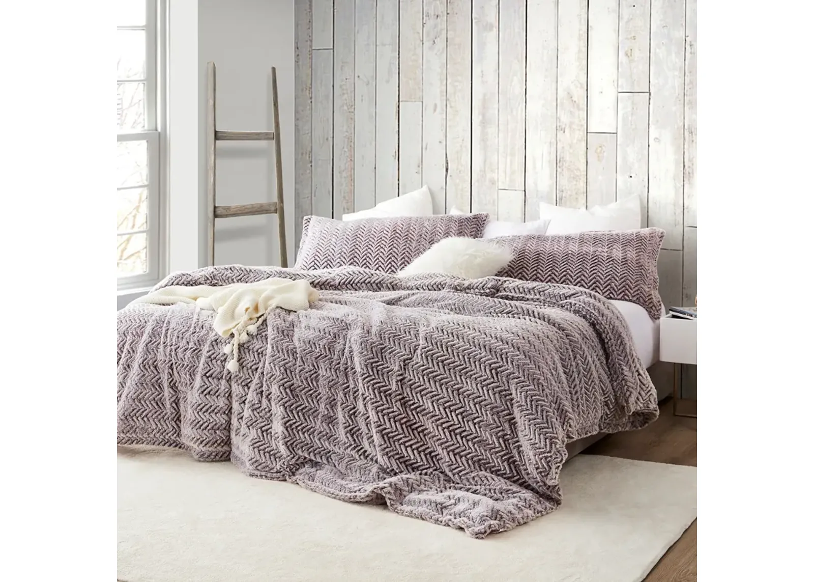 Cozy Peaks - Coma Inducer® Oversized Comforter - Chevron Frosted Sierra.