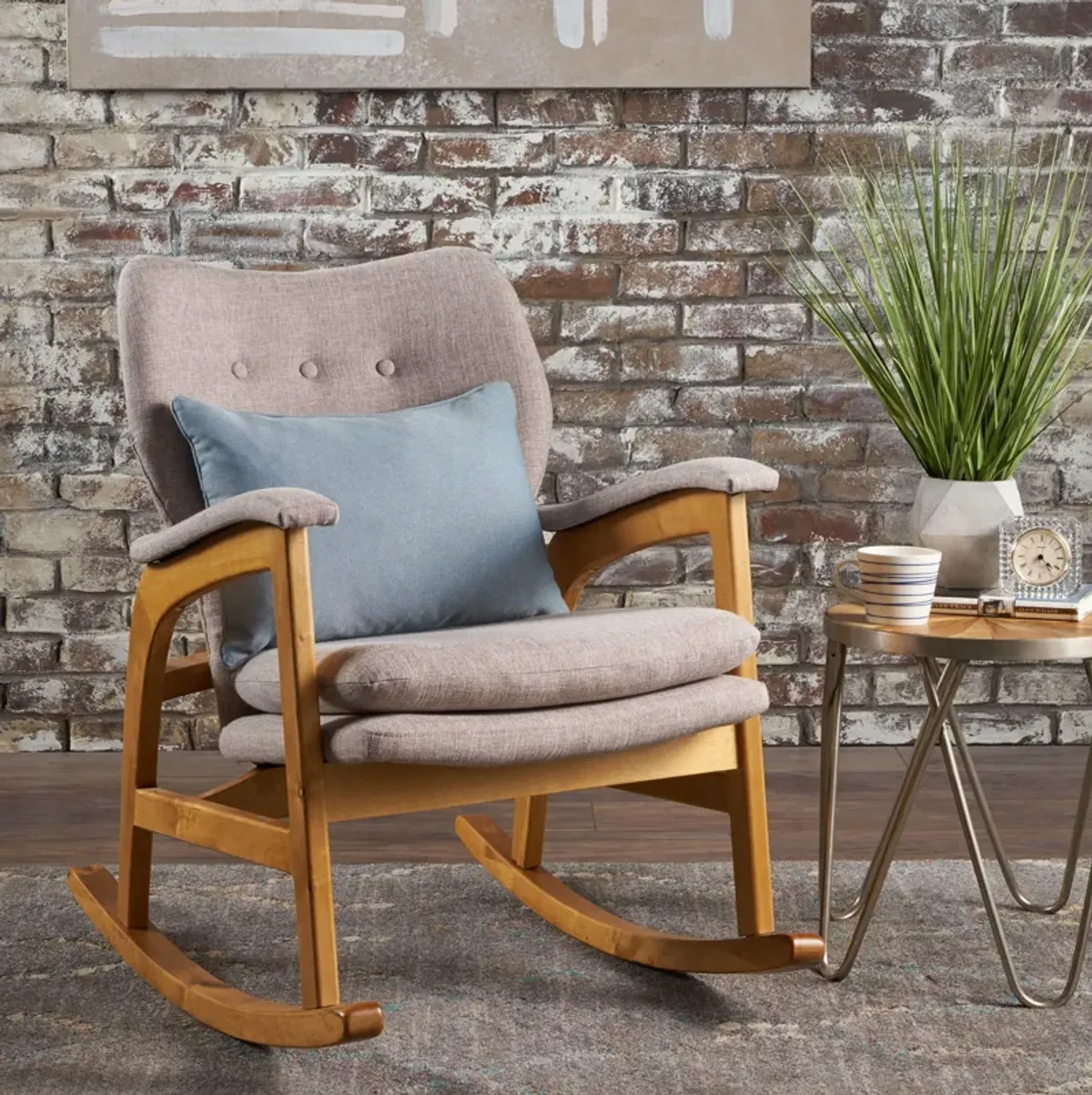 Mid-Century Rocking Chair Comfort, Style, and a Touch of Retro