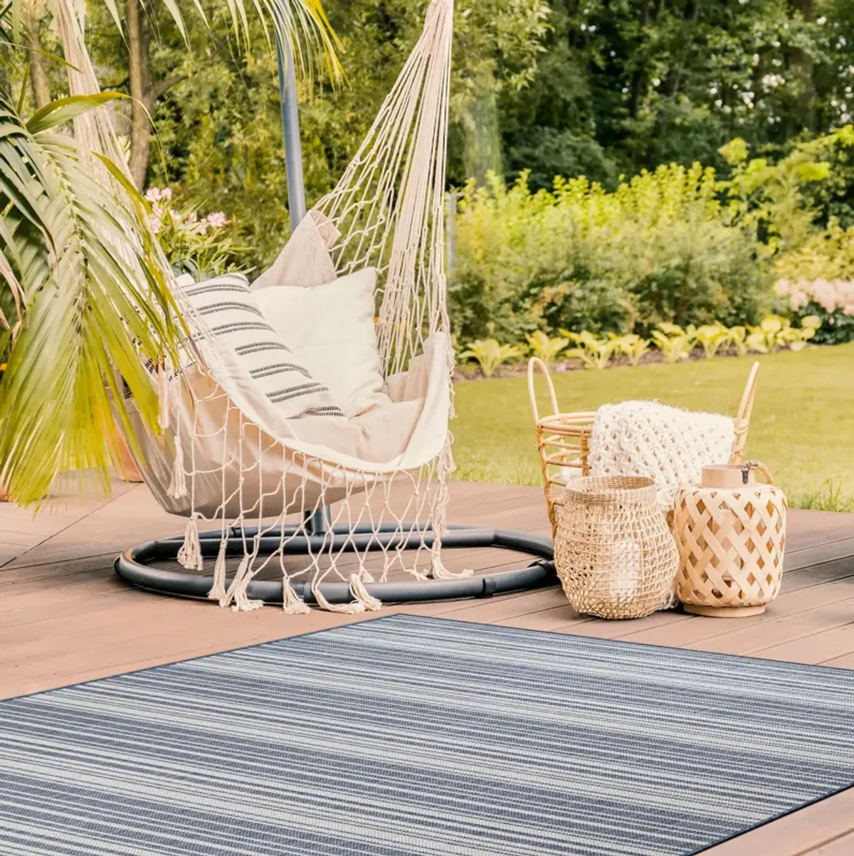 Waikiki Stripe Indoor/Outdoor Area Rug