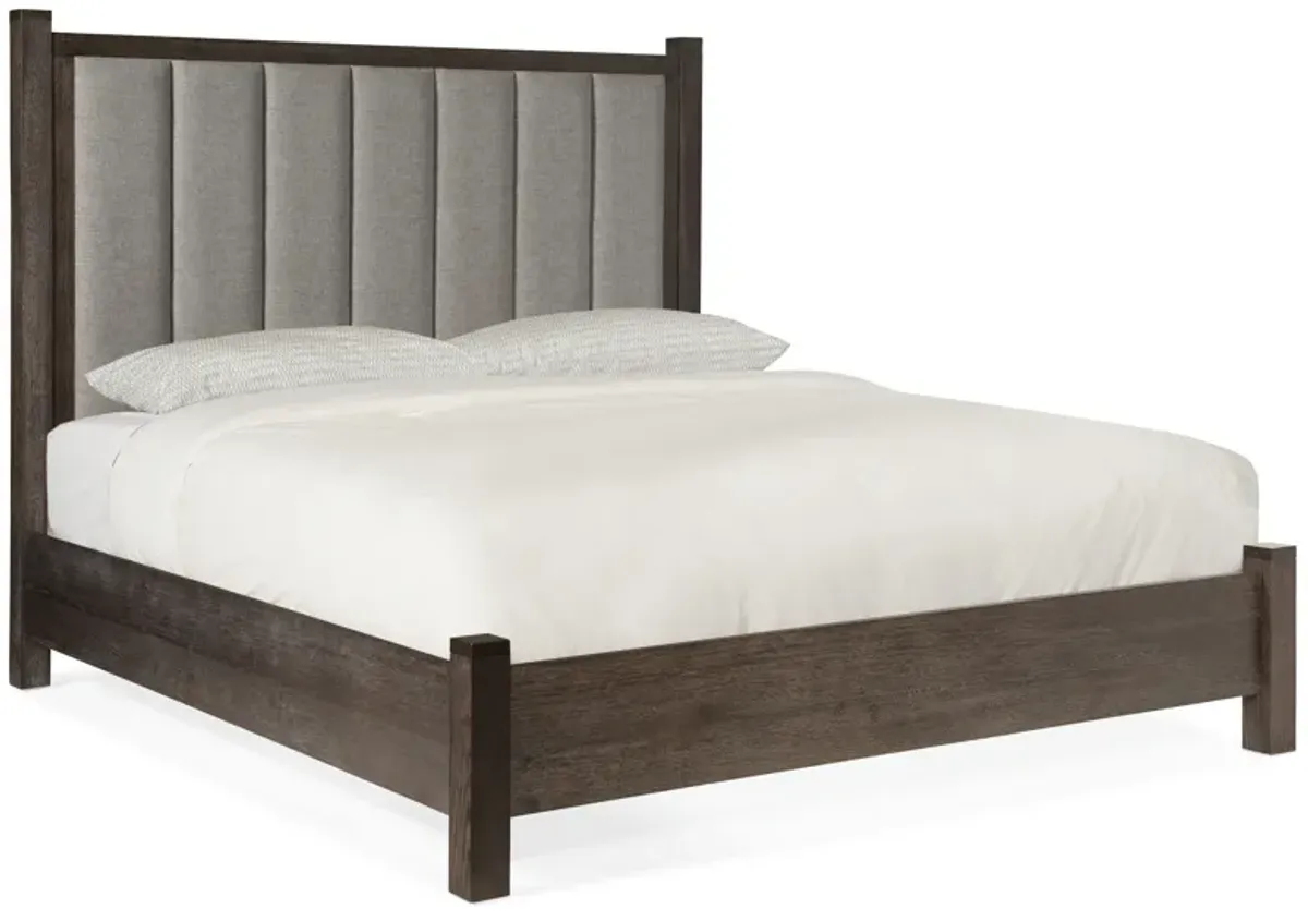 Miramar Aventura Jackson King Poster Bed