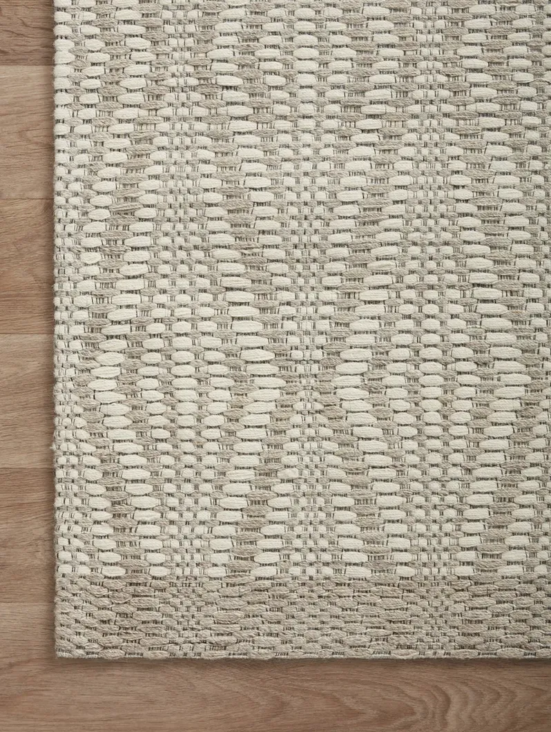 Kenzie KNZ01 2'6" x 7'6" Rug