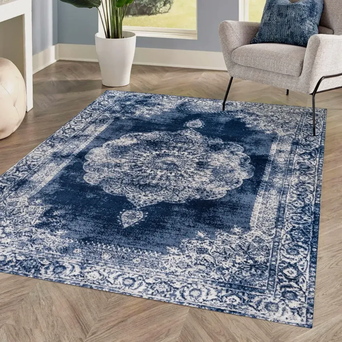 Kelly Rosalia Cottage Medallion Area Rug