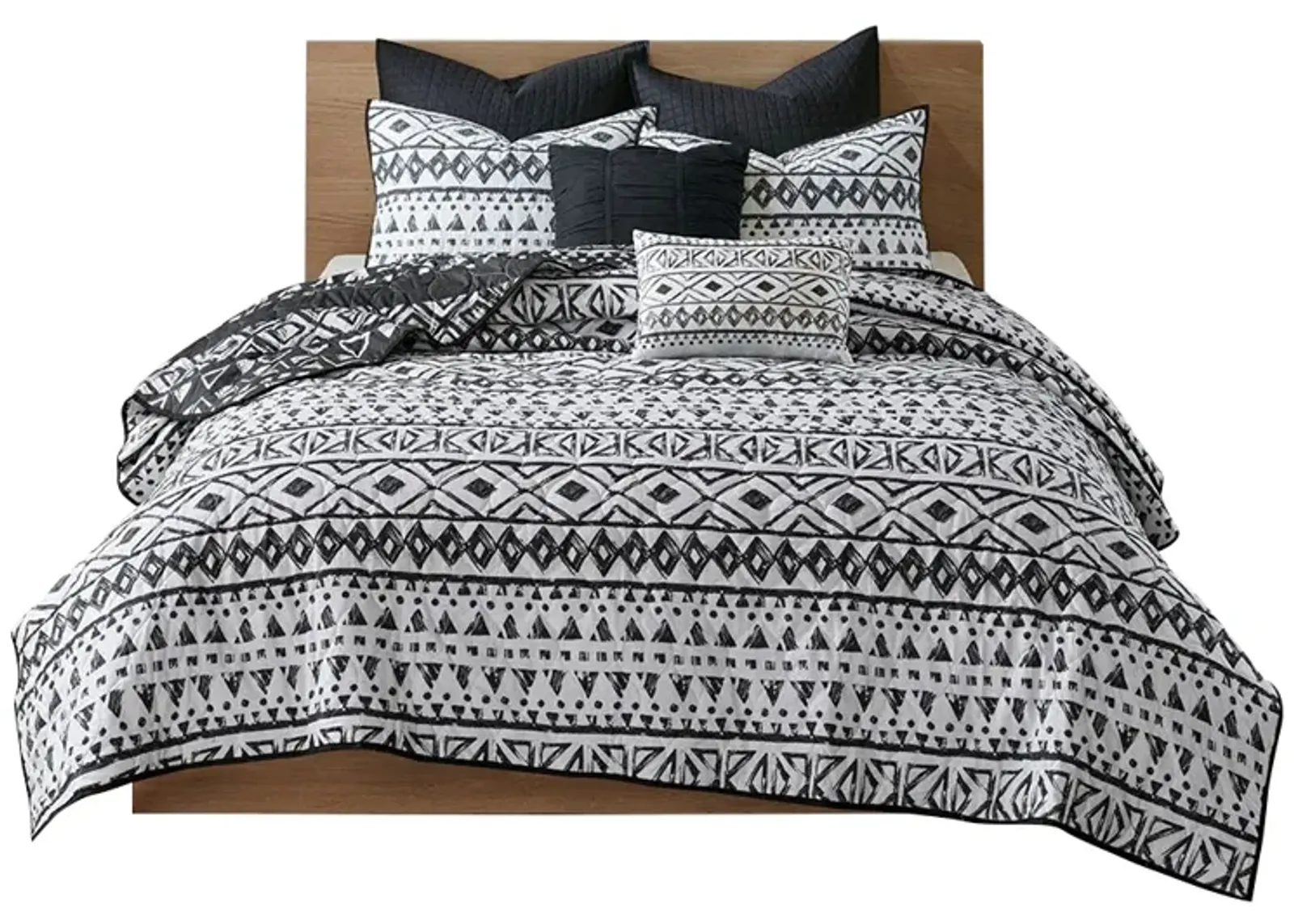 Gracie Mills Caelius Modern 7-Piece Reversible Cotton Quilt Set with Euro Shams and Throw Pillows