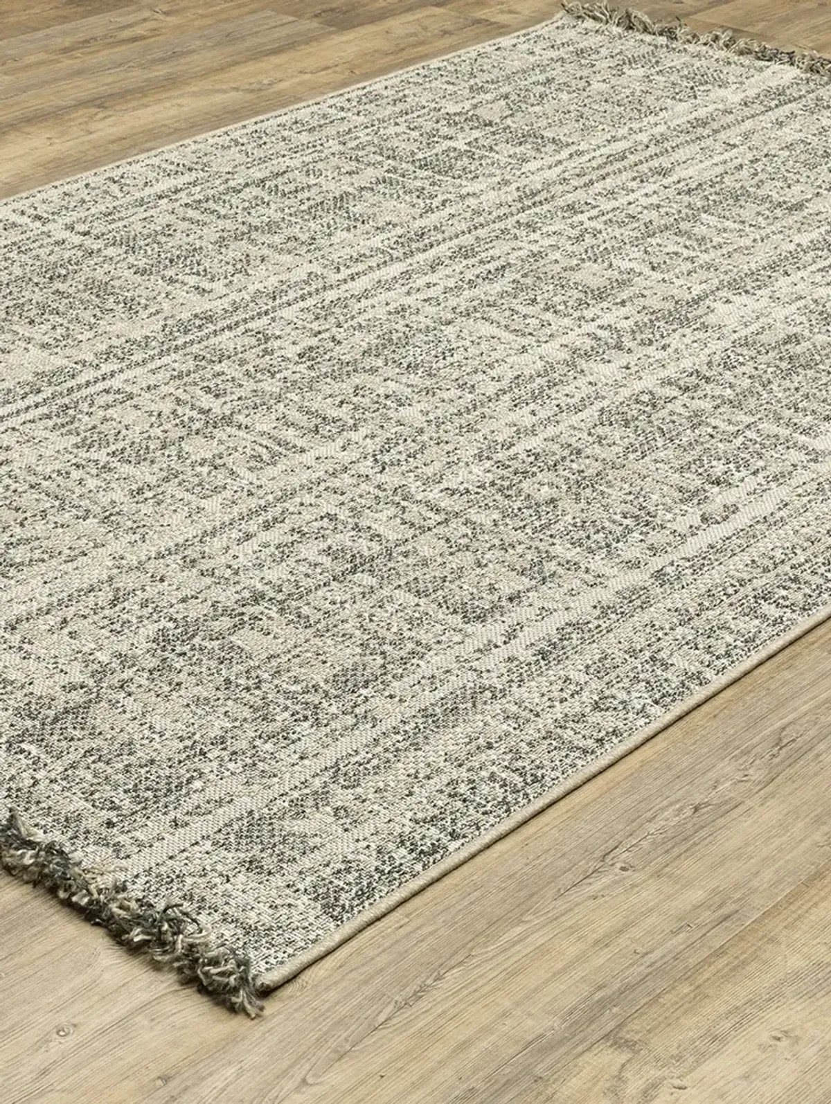 Gillian 9'10" x 12'10" Beige Rug