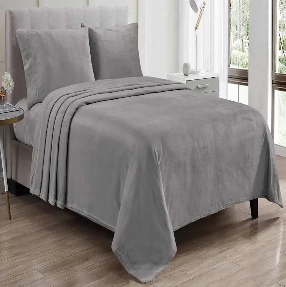 Plazatex Kansas Wrinkle Resistant Ultra Soft Solid Premium All Season Bed Sheet Set