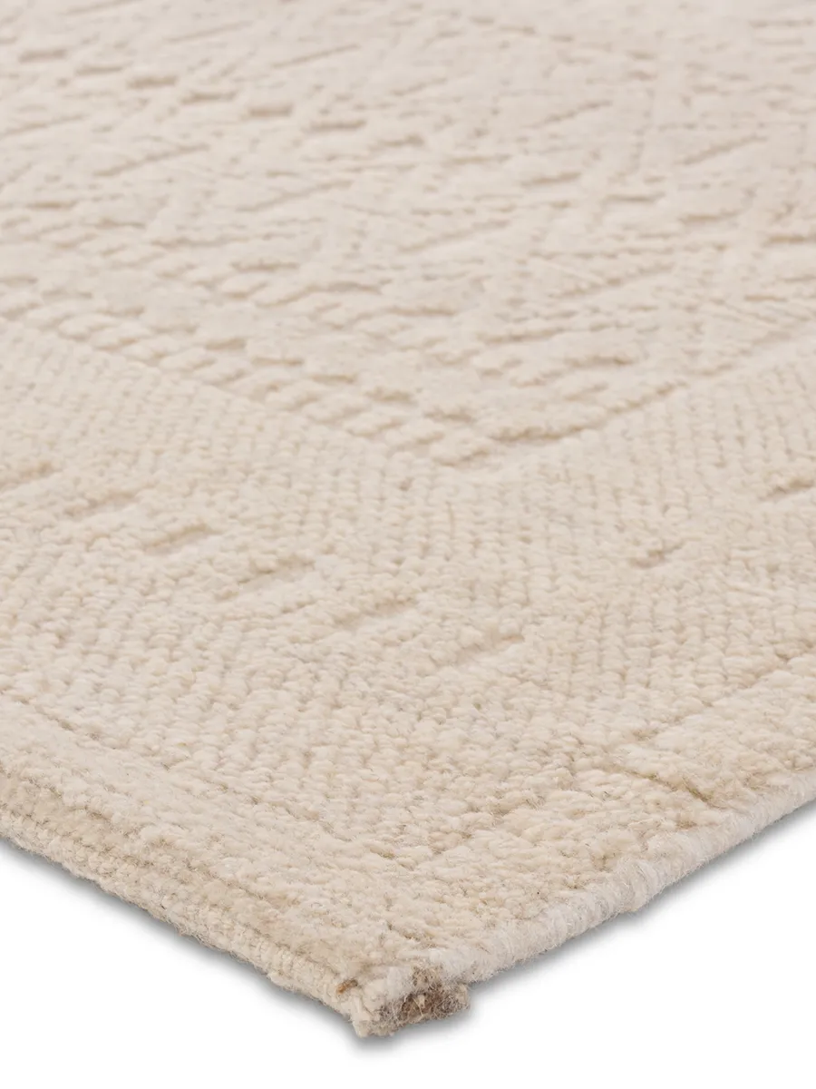 Brier Ramila White 5' x 8' Rug