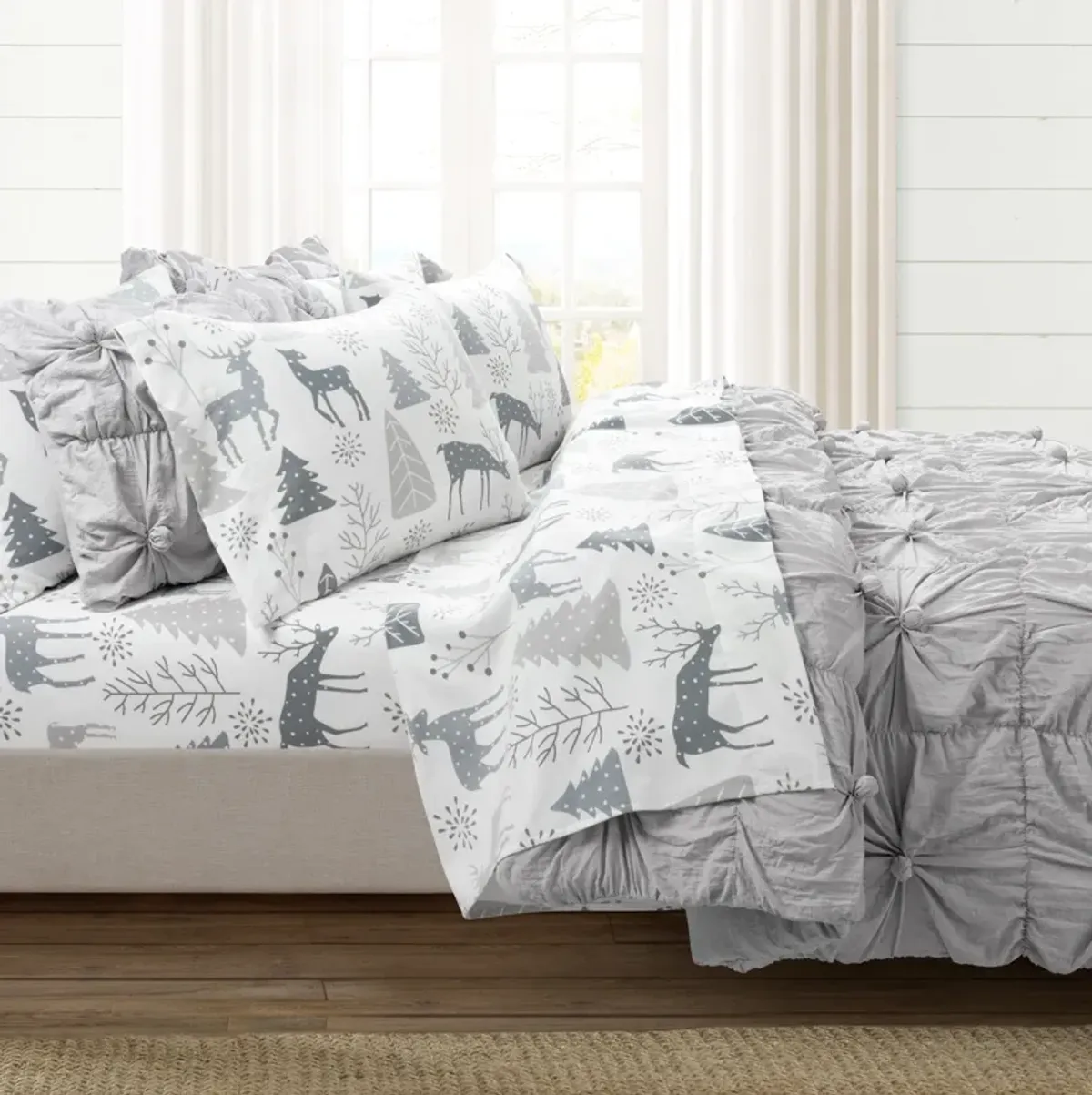 Wonderland Soft Flannel Sheet Set  6Pc