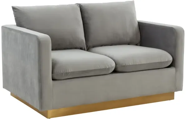 LeisureMod Nervo Modern Mid-Century Upholstered Velvet Loveseat with Gold Frame