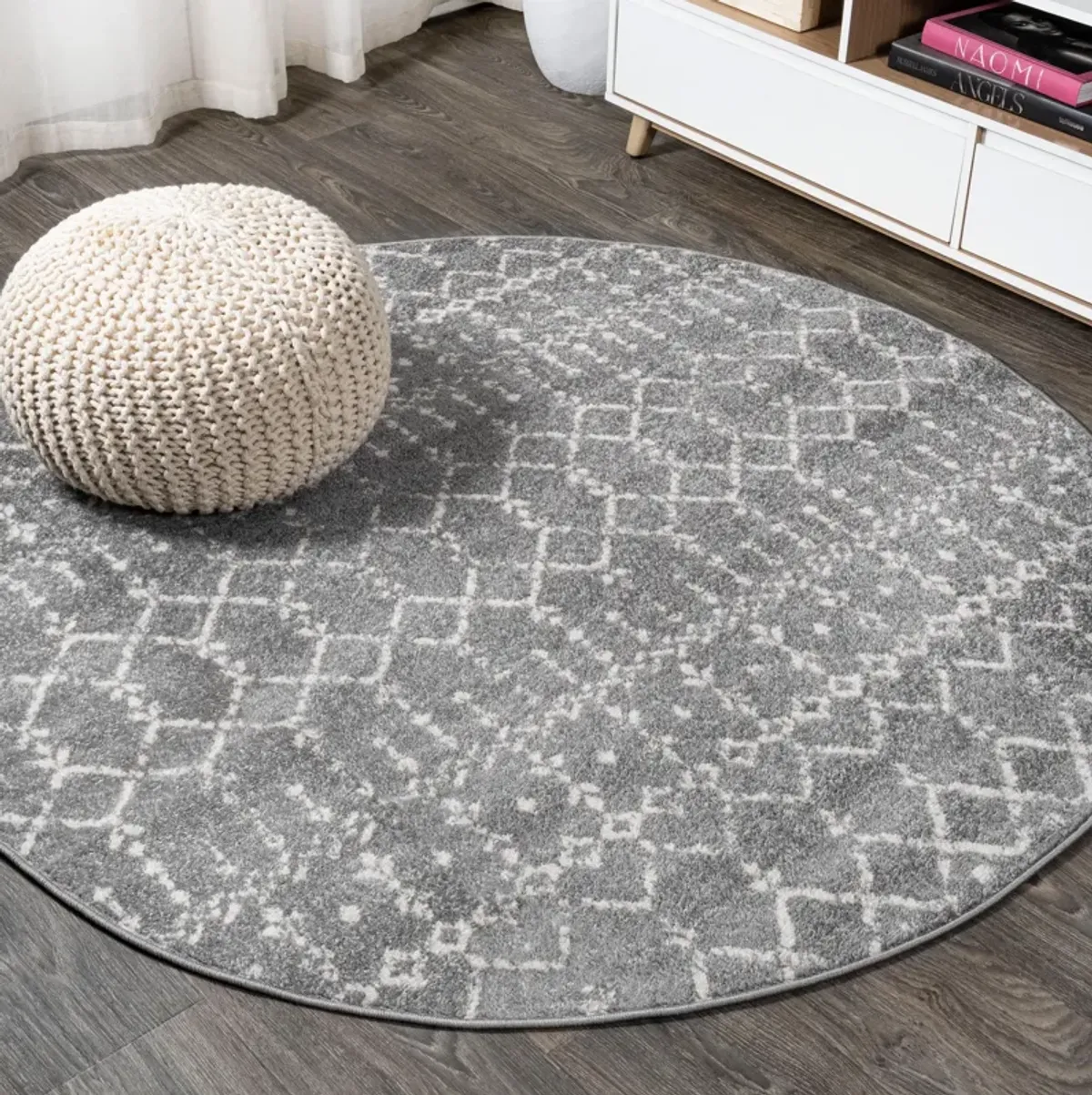 Moroccan HYPE Boho Vintage Diamond Black/Ivory 3' Round Area Rug
