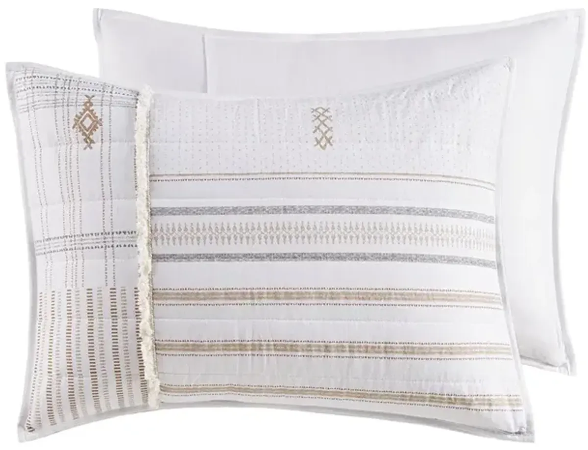 Gracie Mills Zander 3-Piece Stripe Printed Cotton Quilt Set with Trims
