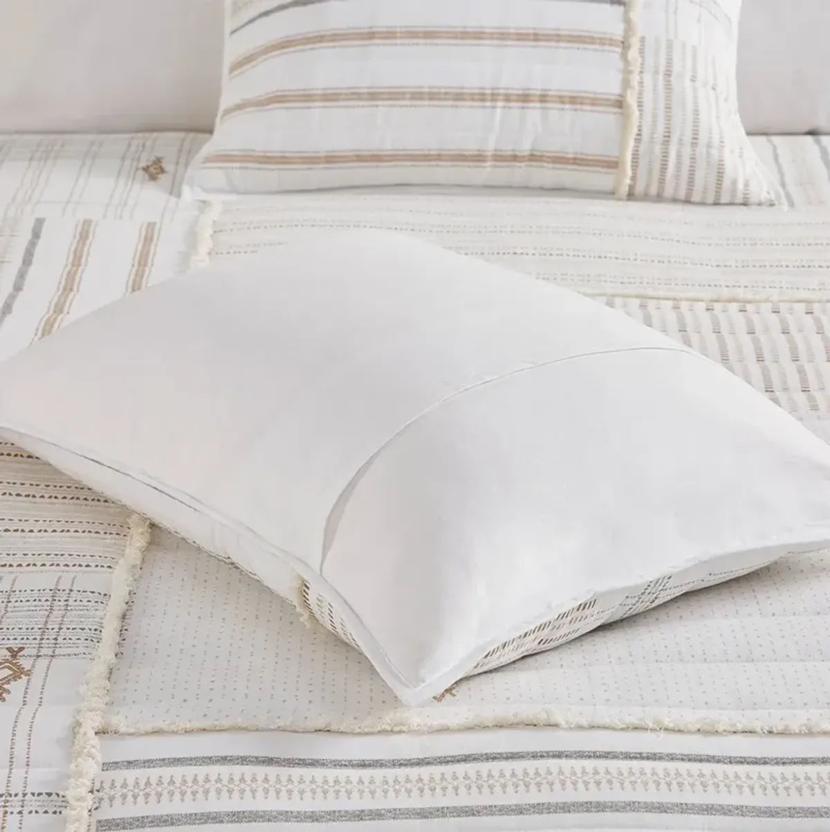 Gracie Mills Zander 3-Piece Stripe Printed Cotton Quilt Set with Trims