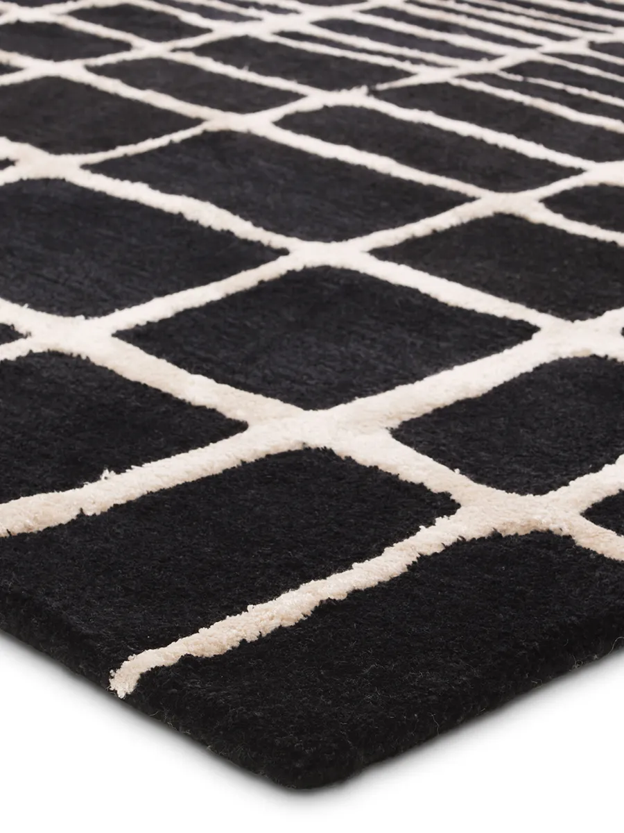 Clayton Innate Black 5' x 8' Rug