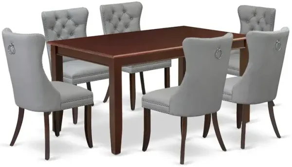 7 Piece Dining Table Set Consists of a Rectangle Kitchen Table