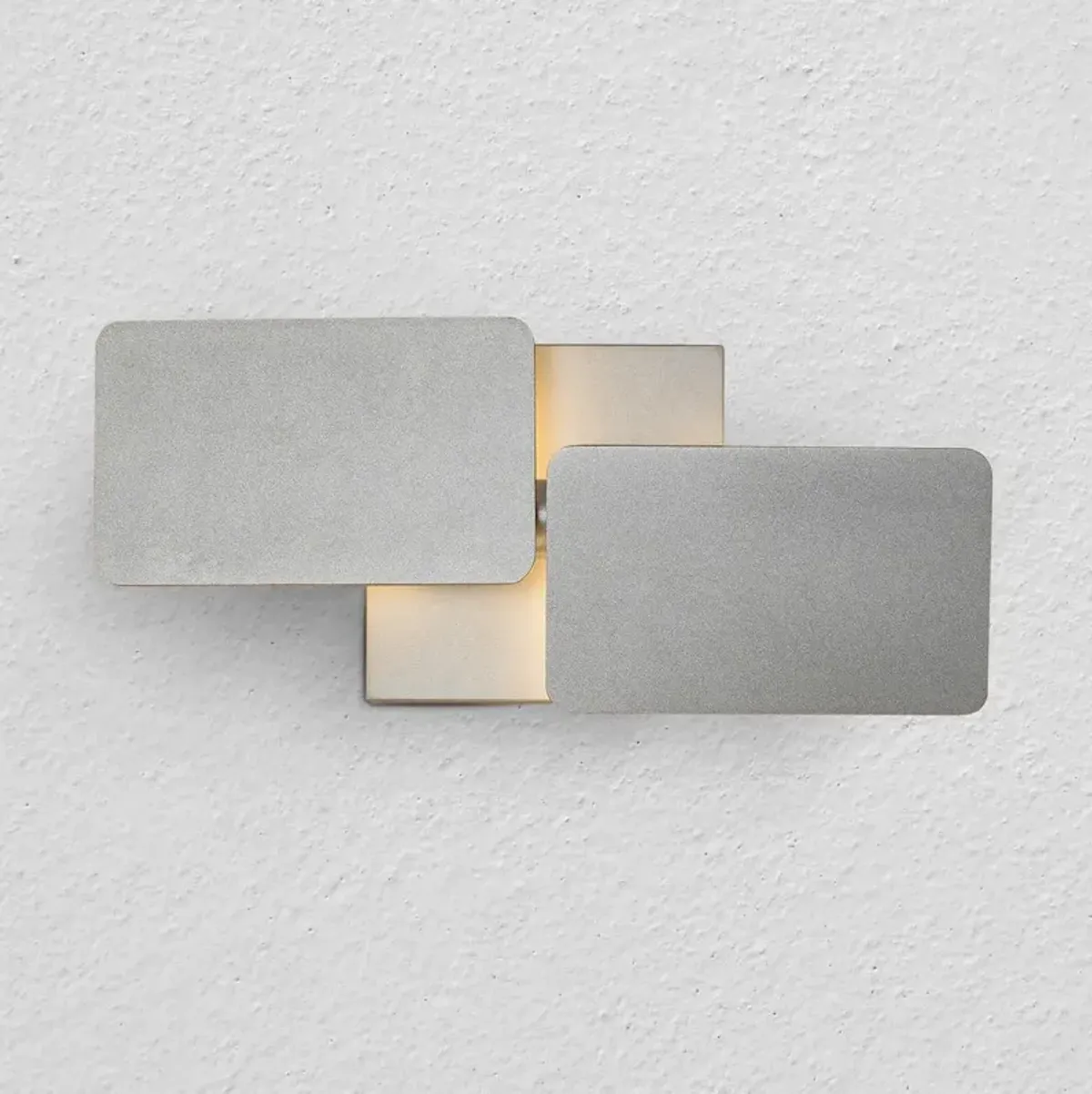 VONN Lighting Rotative Up-Down Integrated LED Wall Sconce Light in Silver