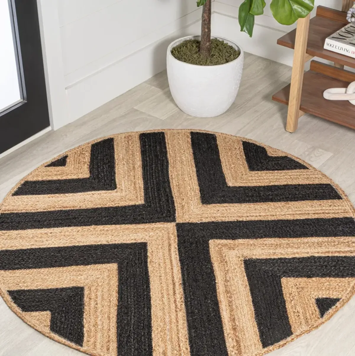 Piper Two Tone Chevron Round Jute Area Rug