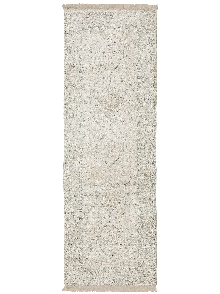 Malabar 2'6" x 8' Beige Rug