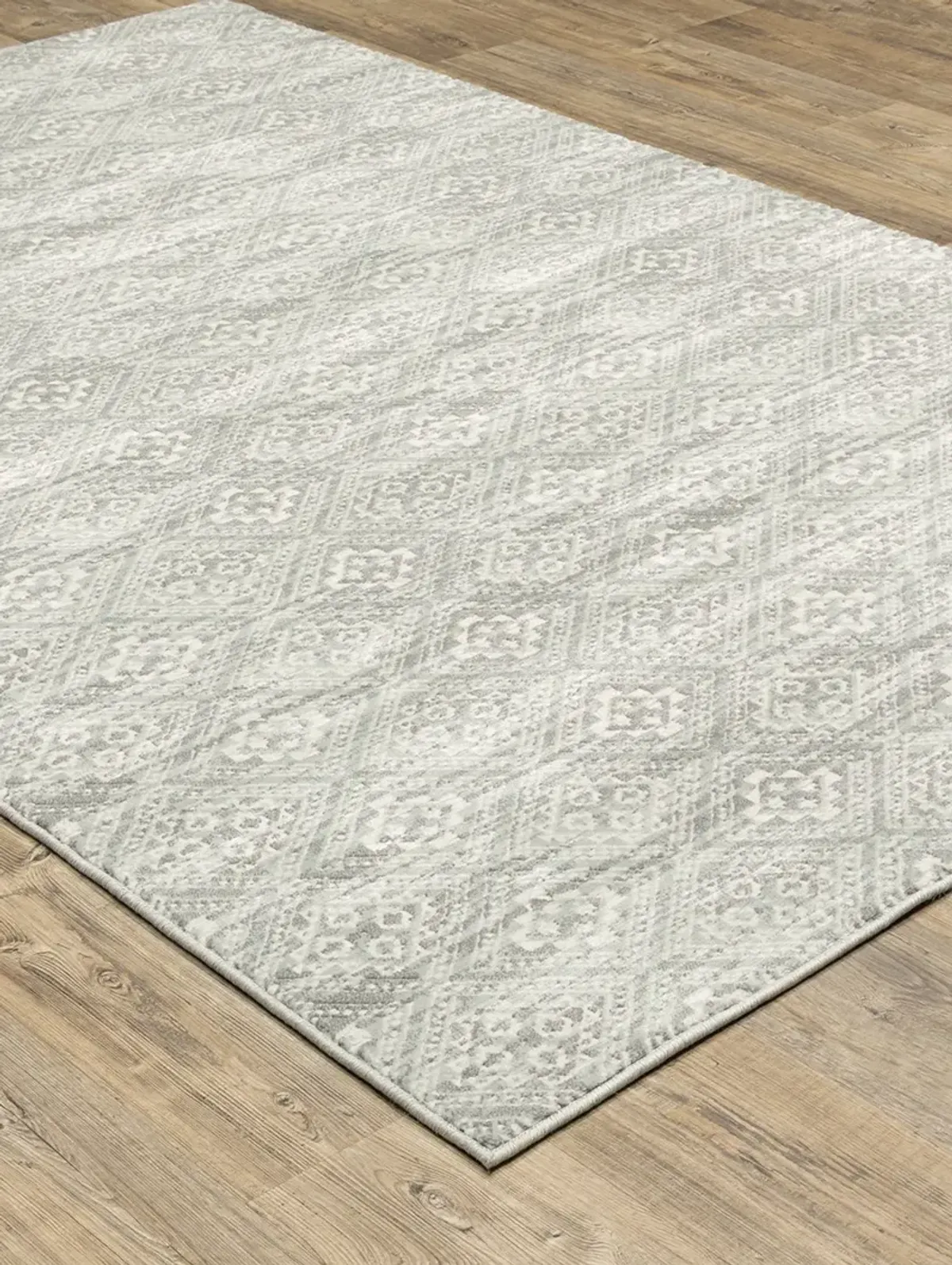 Capistrano 2'3" x 7'6" Grey Rug