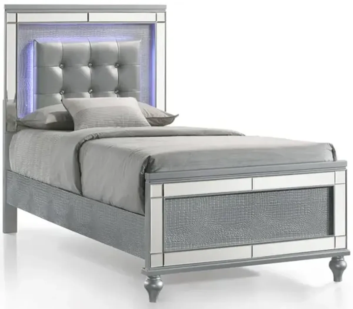 New Classic Furniture Furniture Contemporary Solid Wood 3/3 Twin Bed in Silver