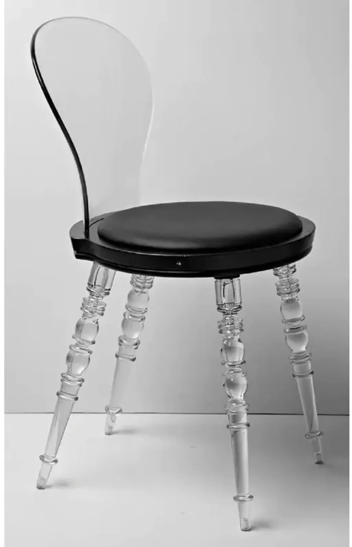 Clear Pc Chair W/ Black Pu Seat Cushion