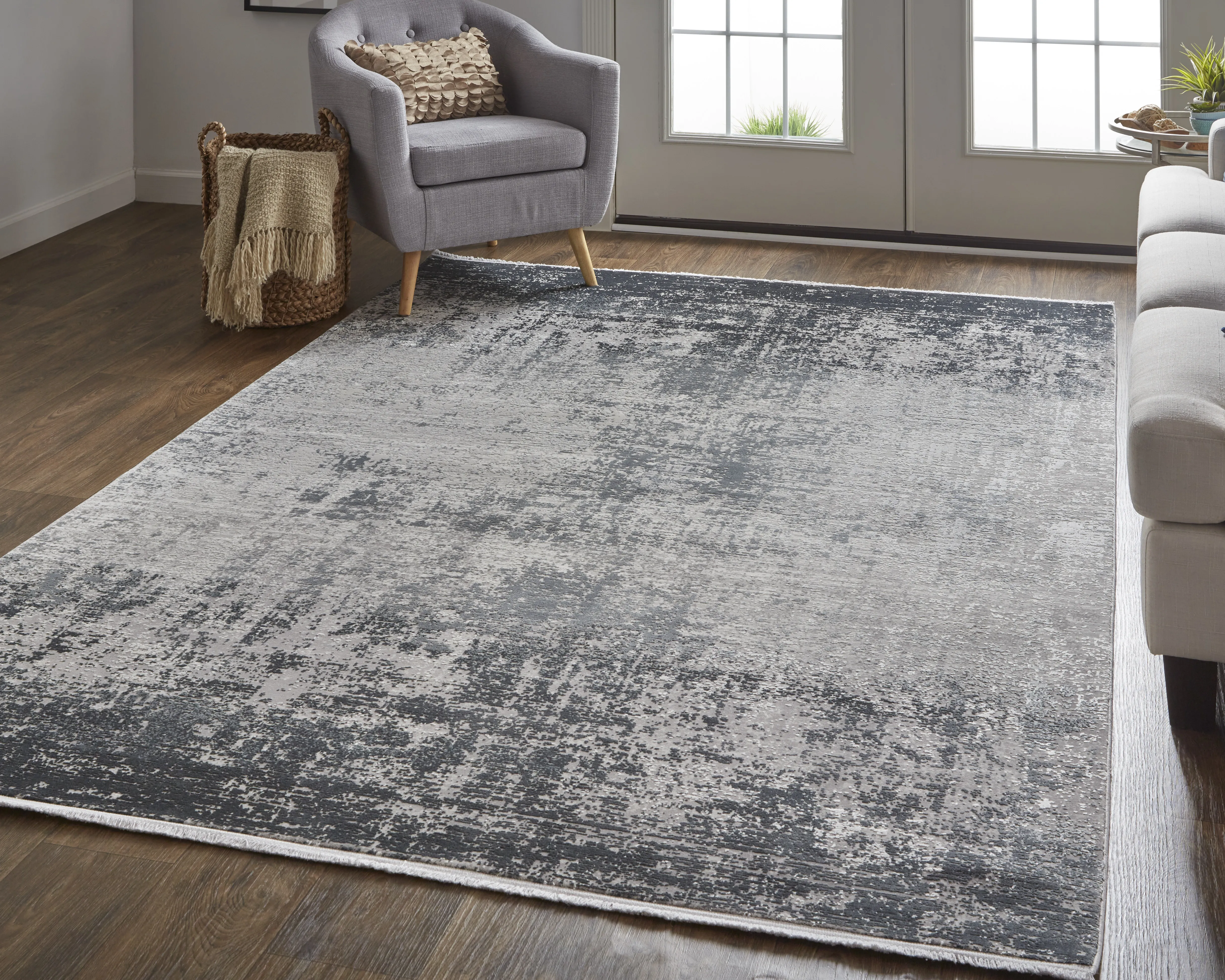 Cadiz 39FWF Gray/Black/Silver 3'1" x 10' Rug