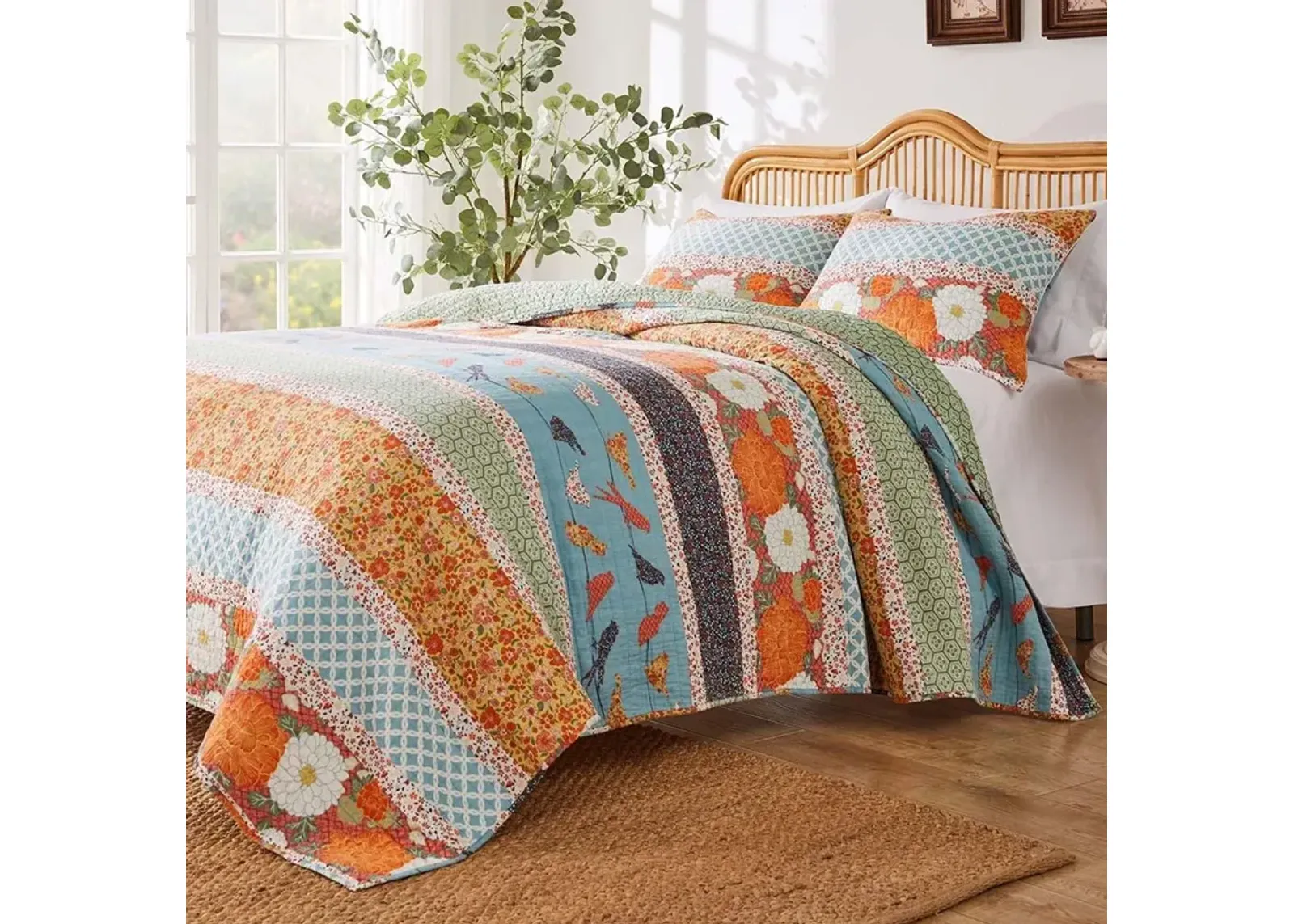 Barefoot Bungalow Carlie High Quality Striped Print 3-Piece Quilt Set