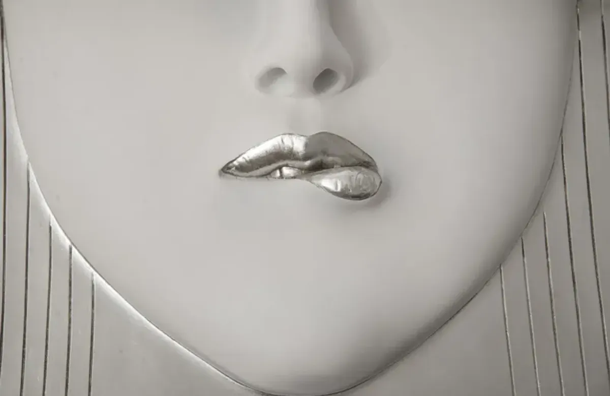 Fashion Faces Large Wall Art Pout