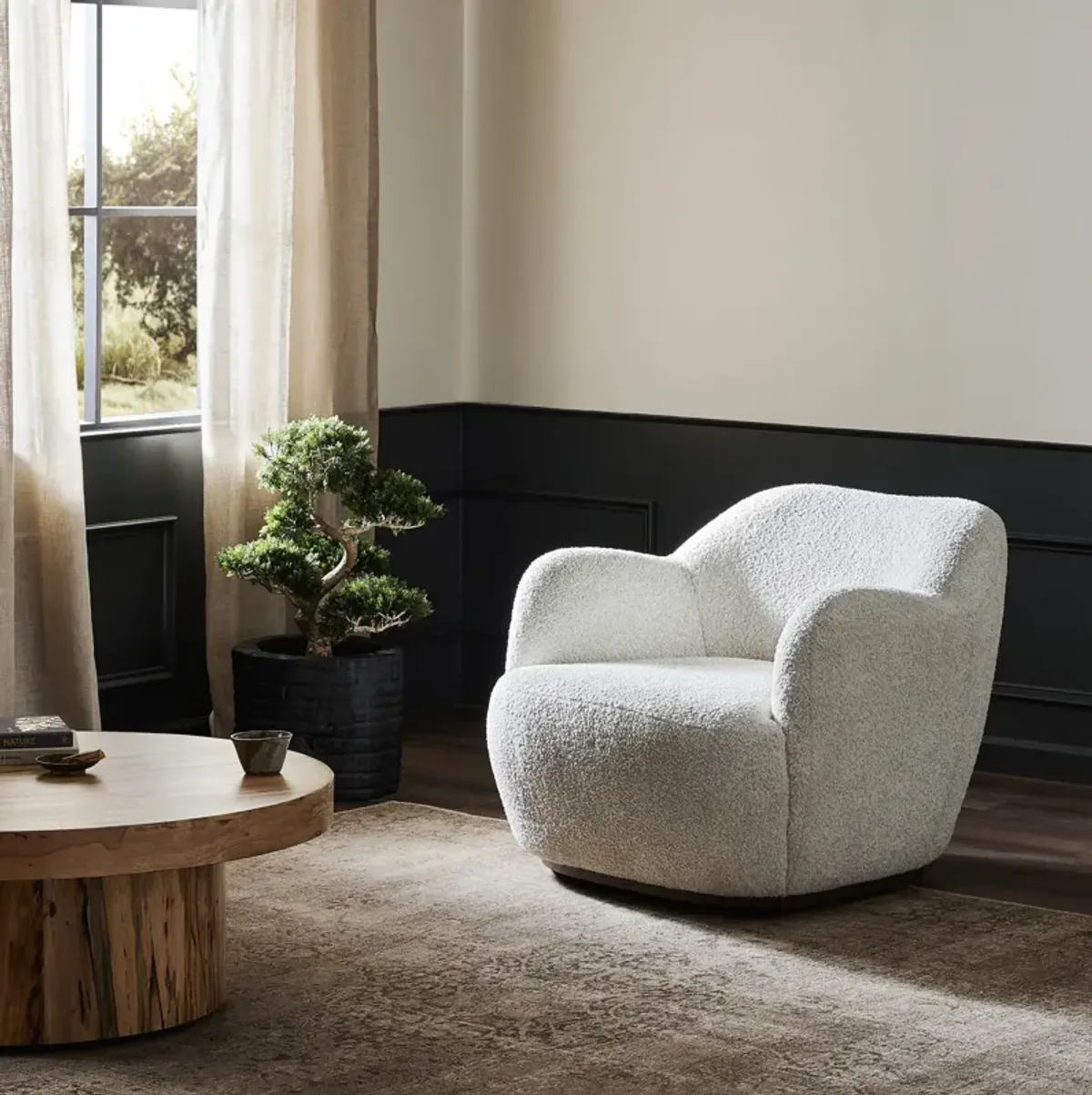 Julius Swivel Chair