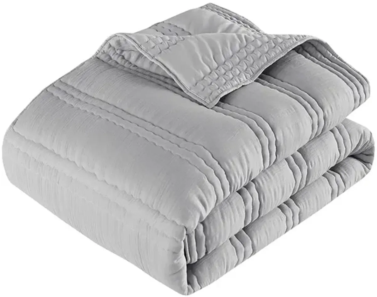 Gracie Mills Estrella Poly Gauze Quilt Set