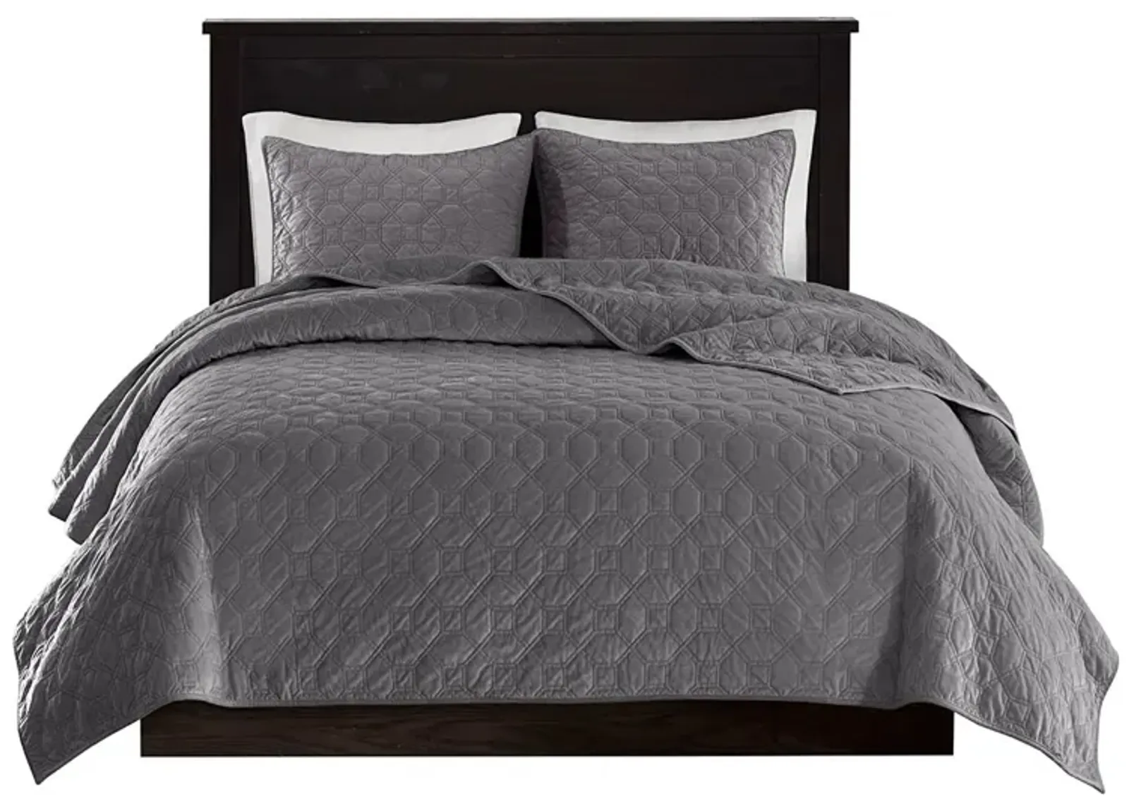 Gracie Mills Gayle 3-Piece Casual Geometric Velvet Quilt Set