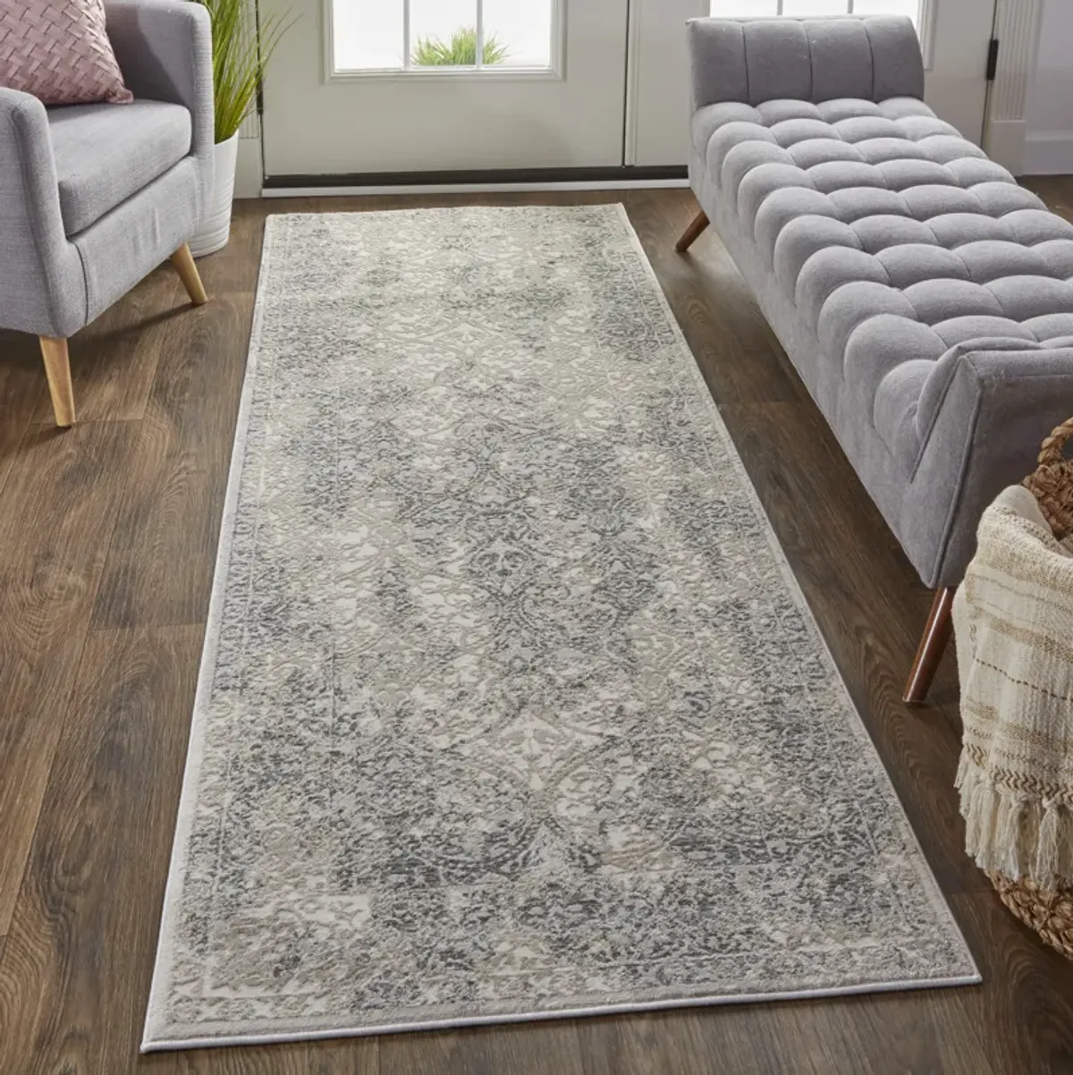 Prasad 3682F Ivory/Gray/Black 2'10" x 7'10" Rug