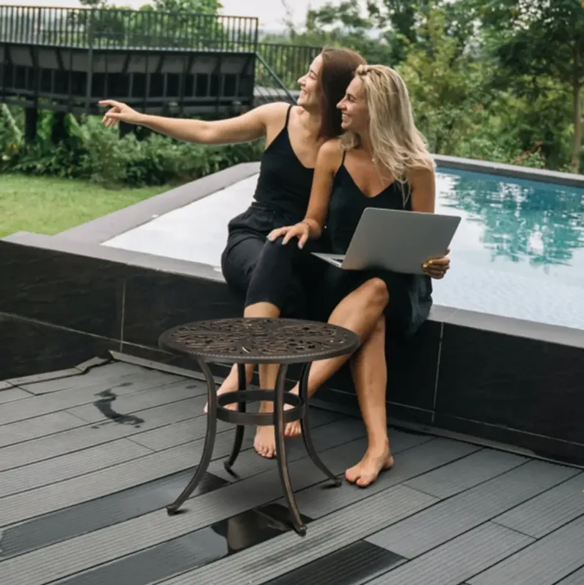 Phoenix Table Round Garden Cast Aluminum Table