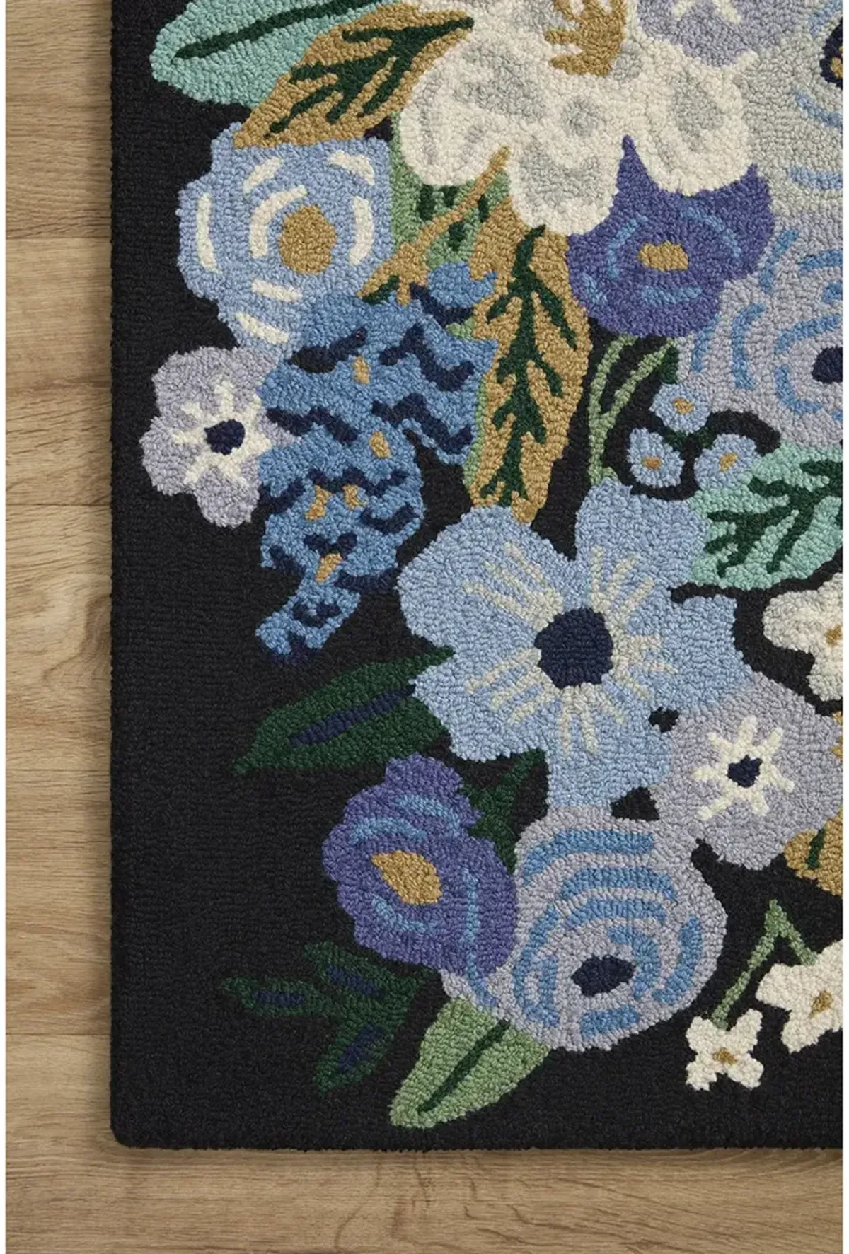 Minnie MIN08 Black 2'3" x 3'9" Rug