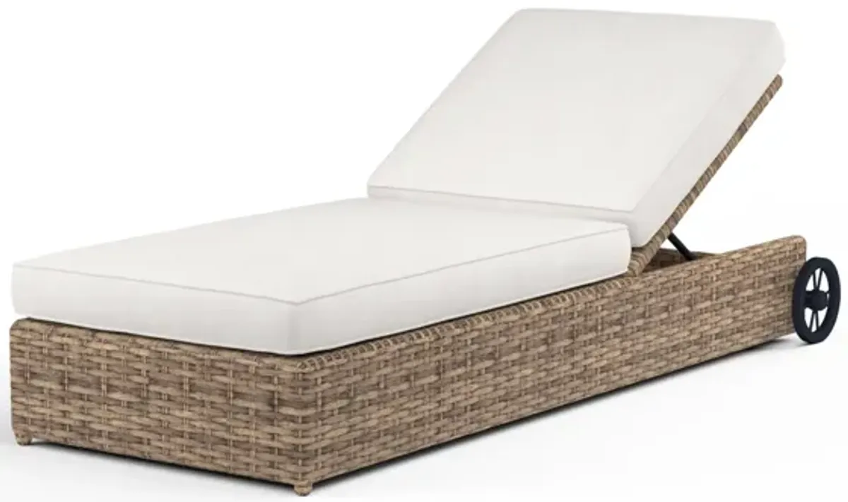 Havana Adjustable Chaise in Canvas Flax w/ Self Welt